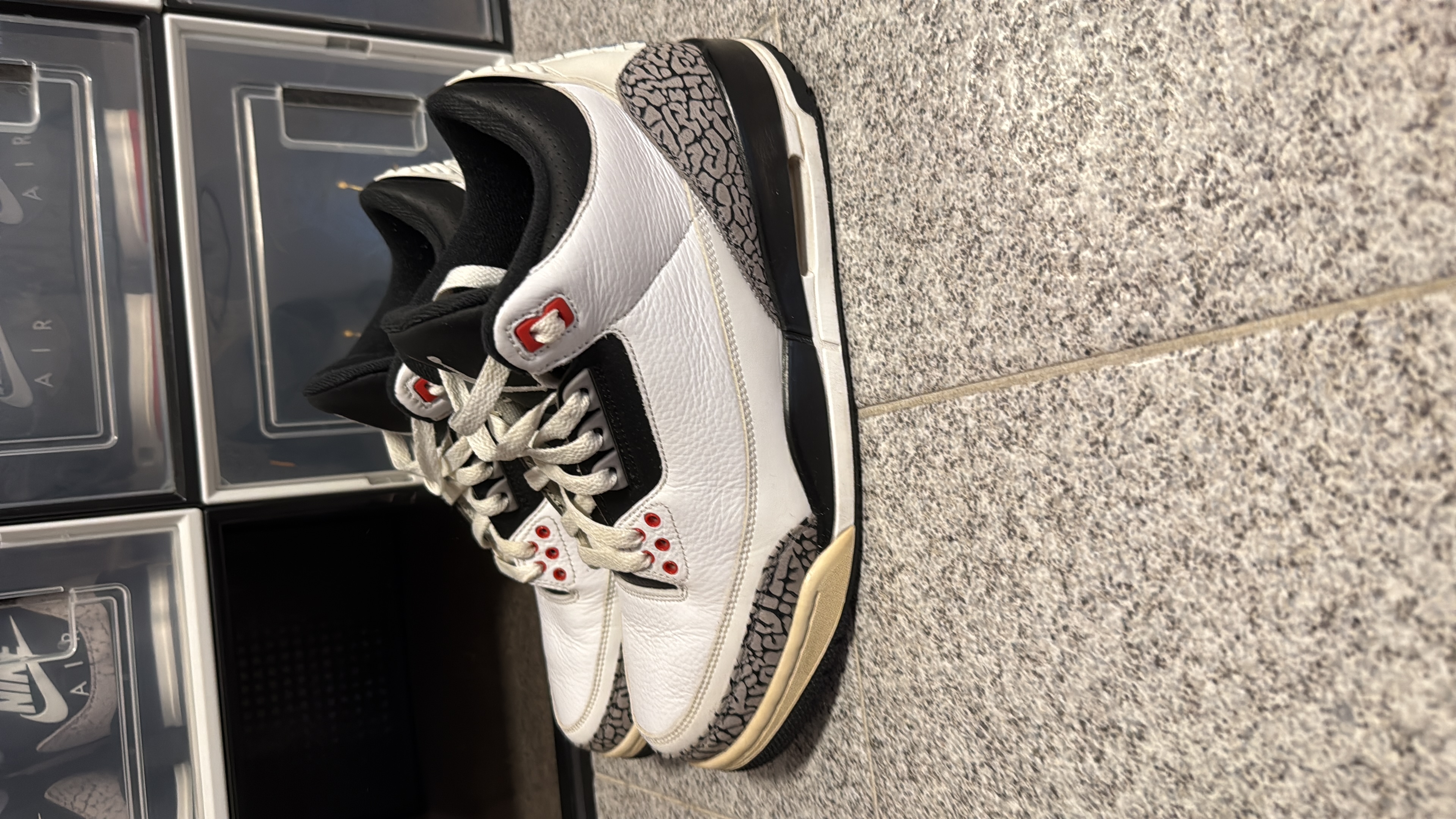 Air Jordan 3 Retro Infrared 23 (2014) photo 5