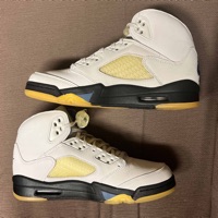 Air Jordan x A Ma Maniére 5 Retro WMNS 'Dawn' (2023) photo 2