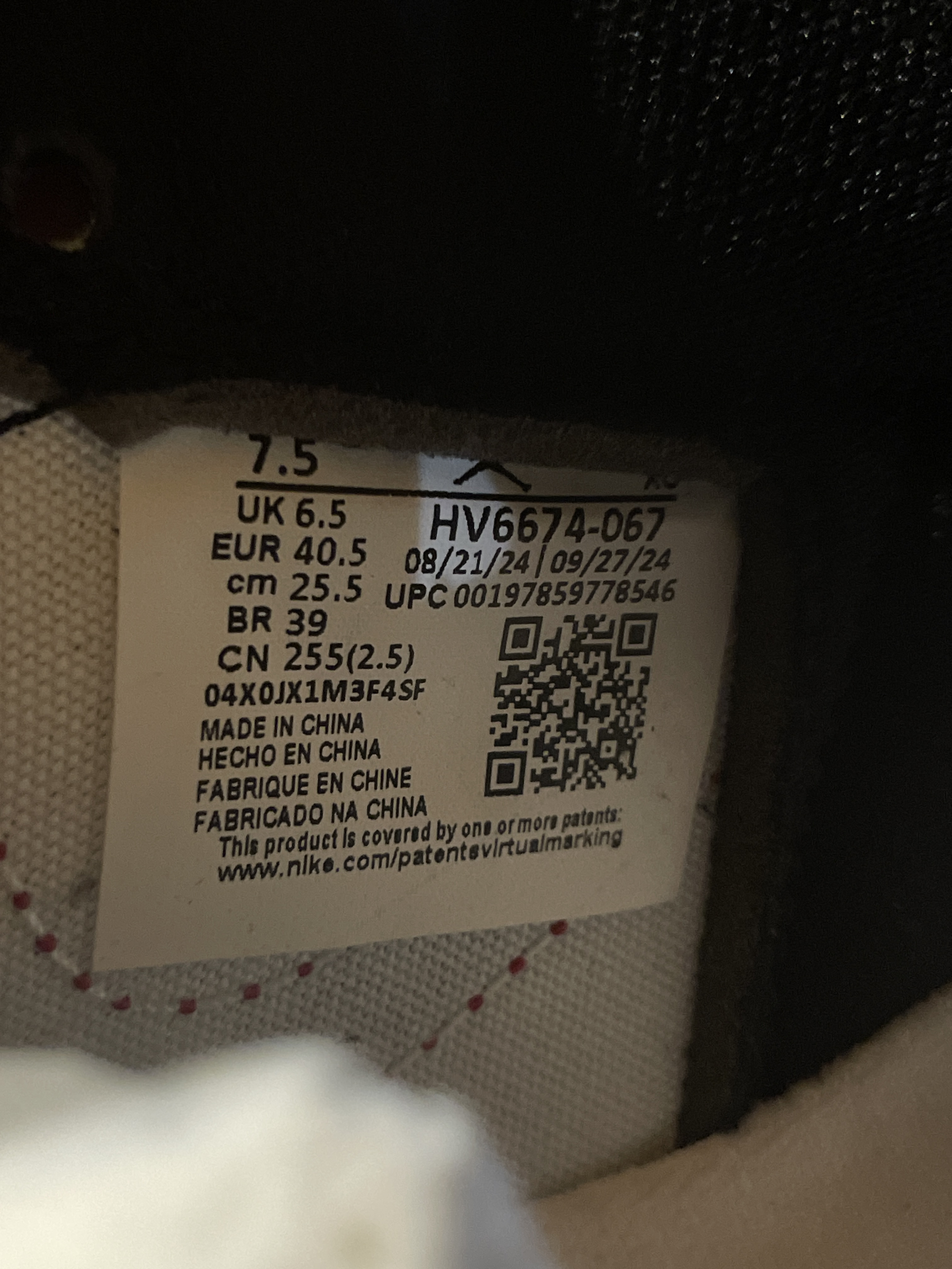 Air Jordan 1 High ’85 'Bred' (2025) photo 6