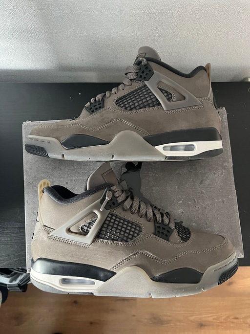 Air Jordan 4 Retro 'Cave Stone' (2025)