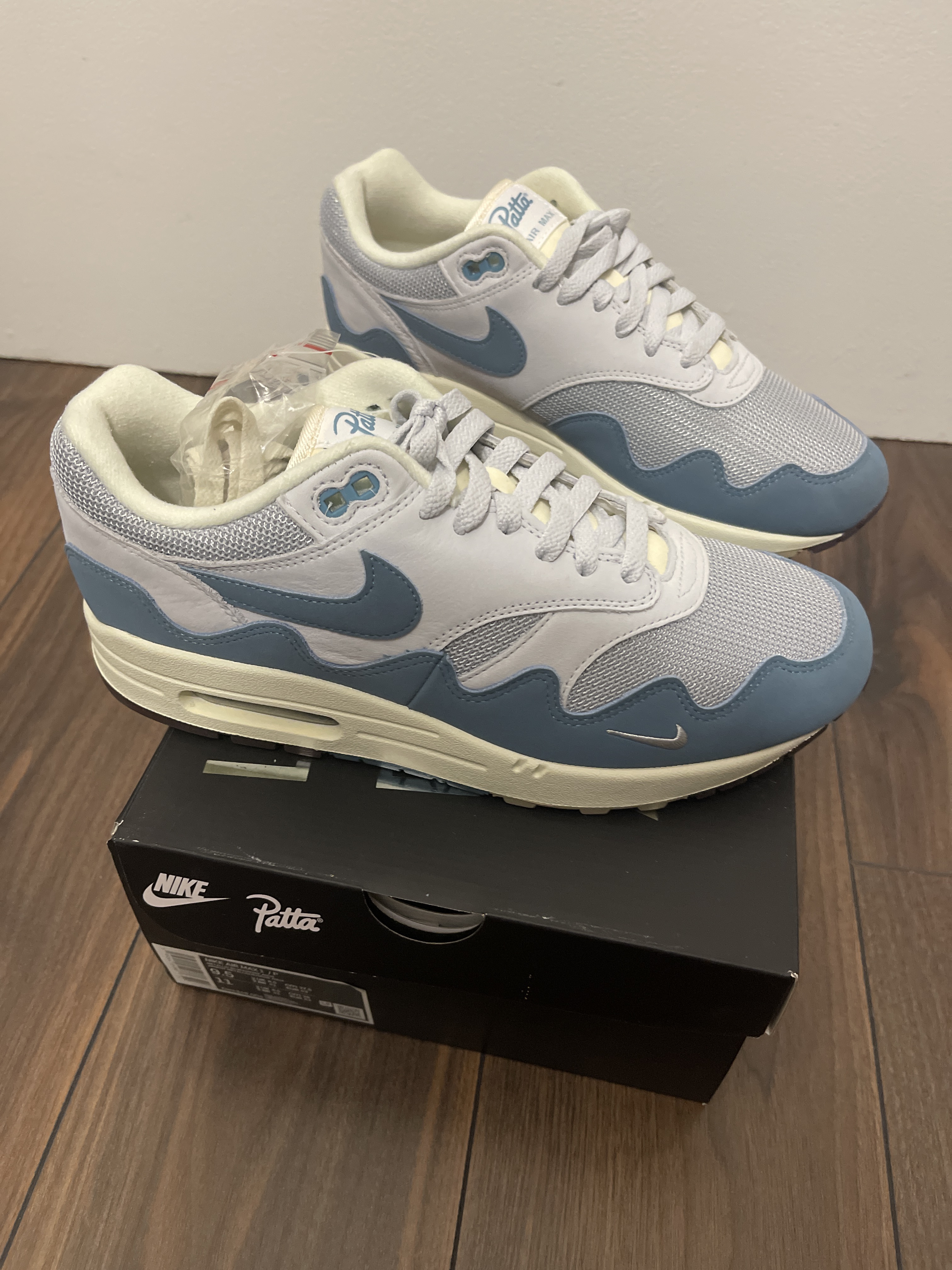 Nike x Patta Air Max 1 Waves 'Noise Aqua' (2021) (With Bracelet) photo 8