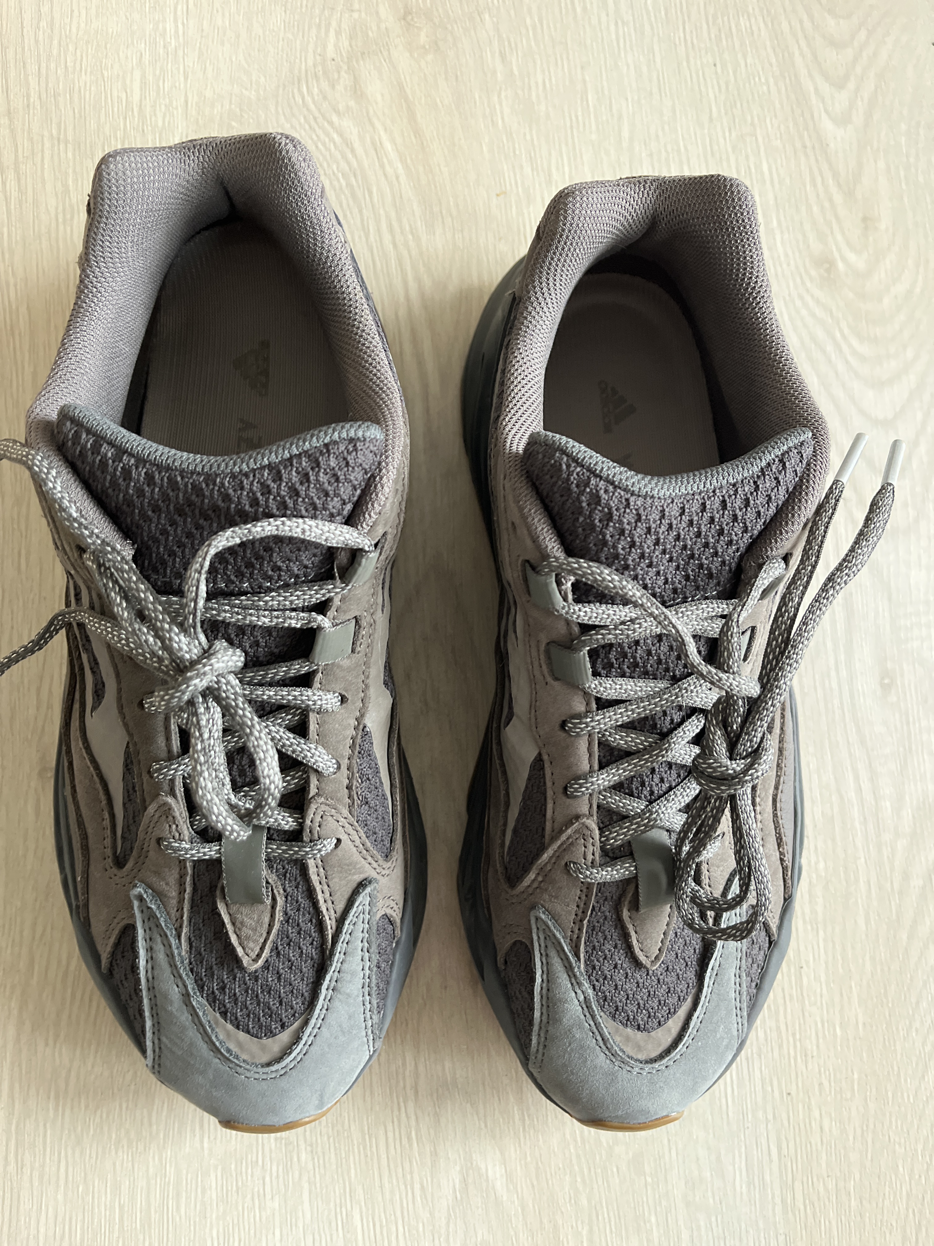 Yeezy Boost 700 V2 'Geode' (2019) photo 3