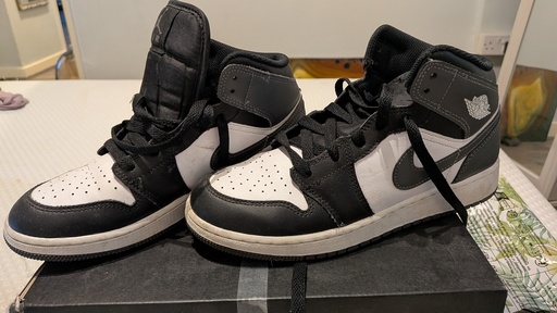 Air Jordan 1 Mid GS 'Iron Grey' (2024)