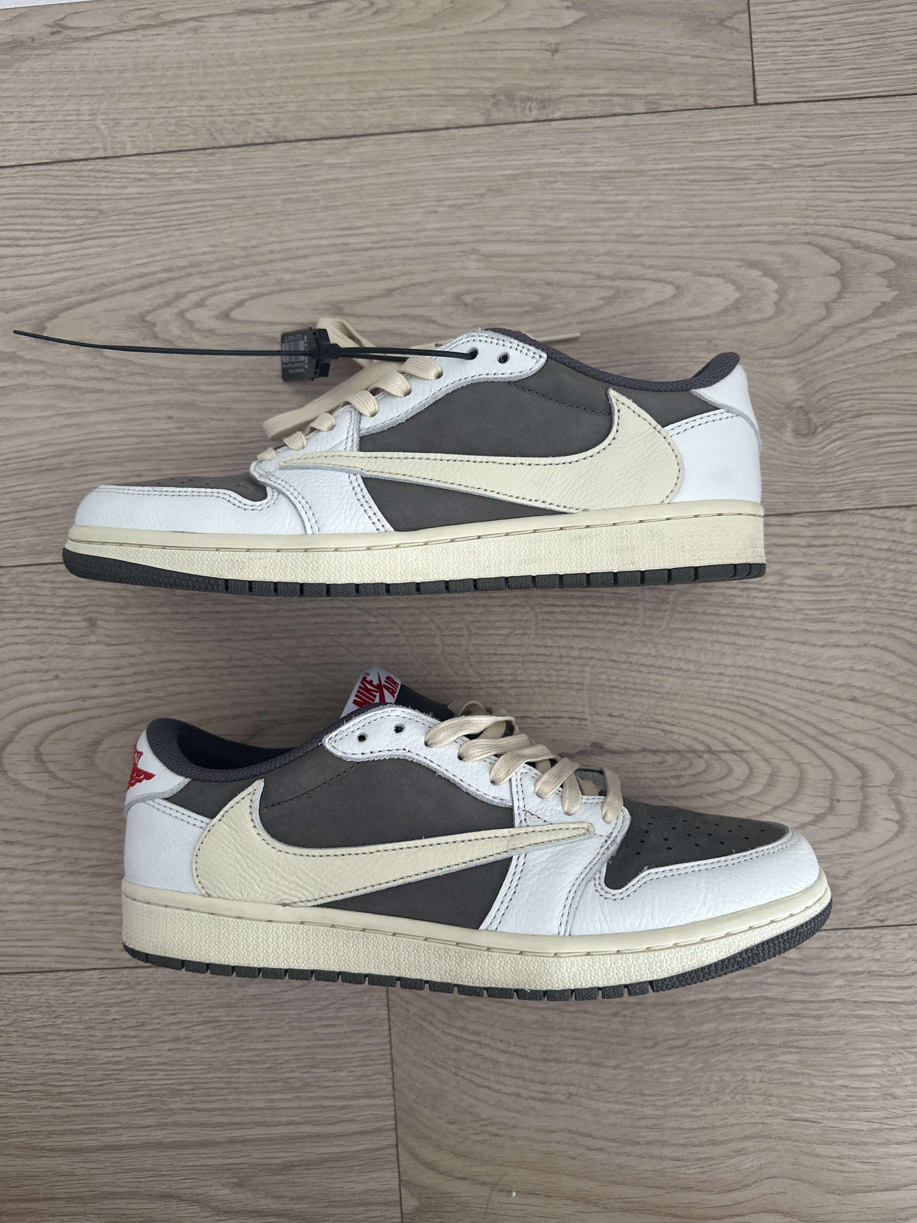 Air Jordan 1 x Travis Scott Low 'Reverse Mocha' (2022) photo 1