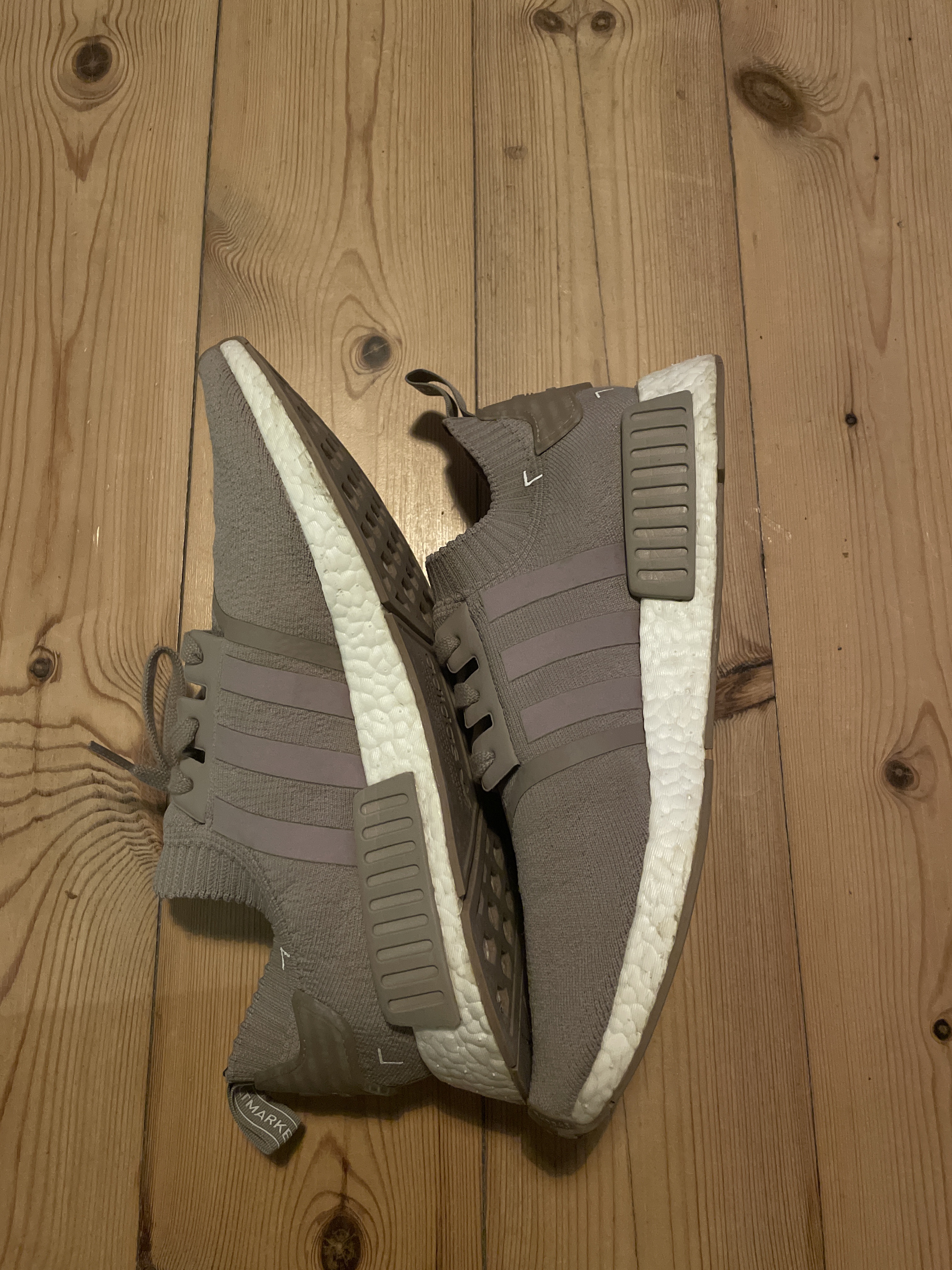 Adidas NMD R1 French Beige photo 2