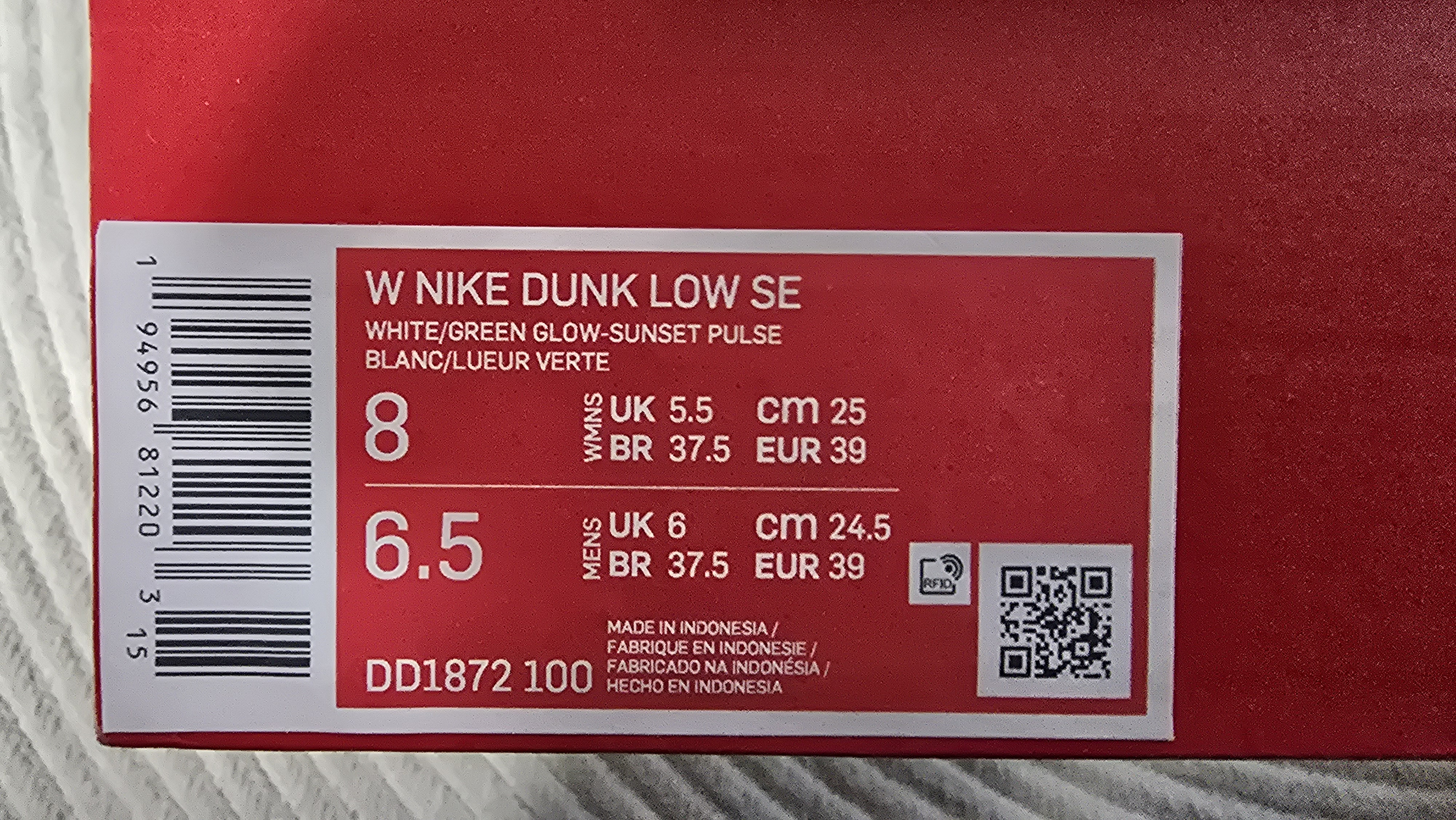 Nike Dunk Low WMNS 'Easter' (2021) photo 6