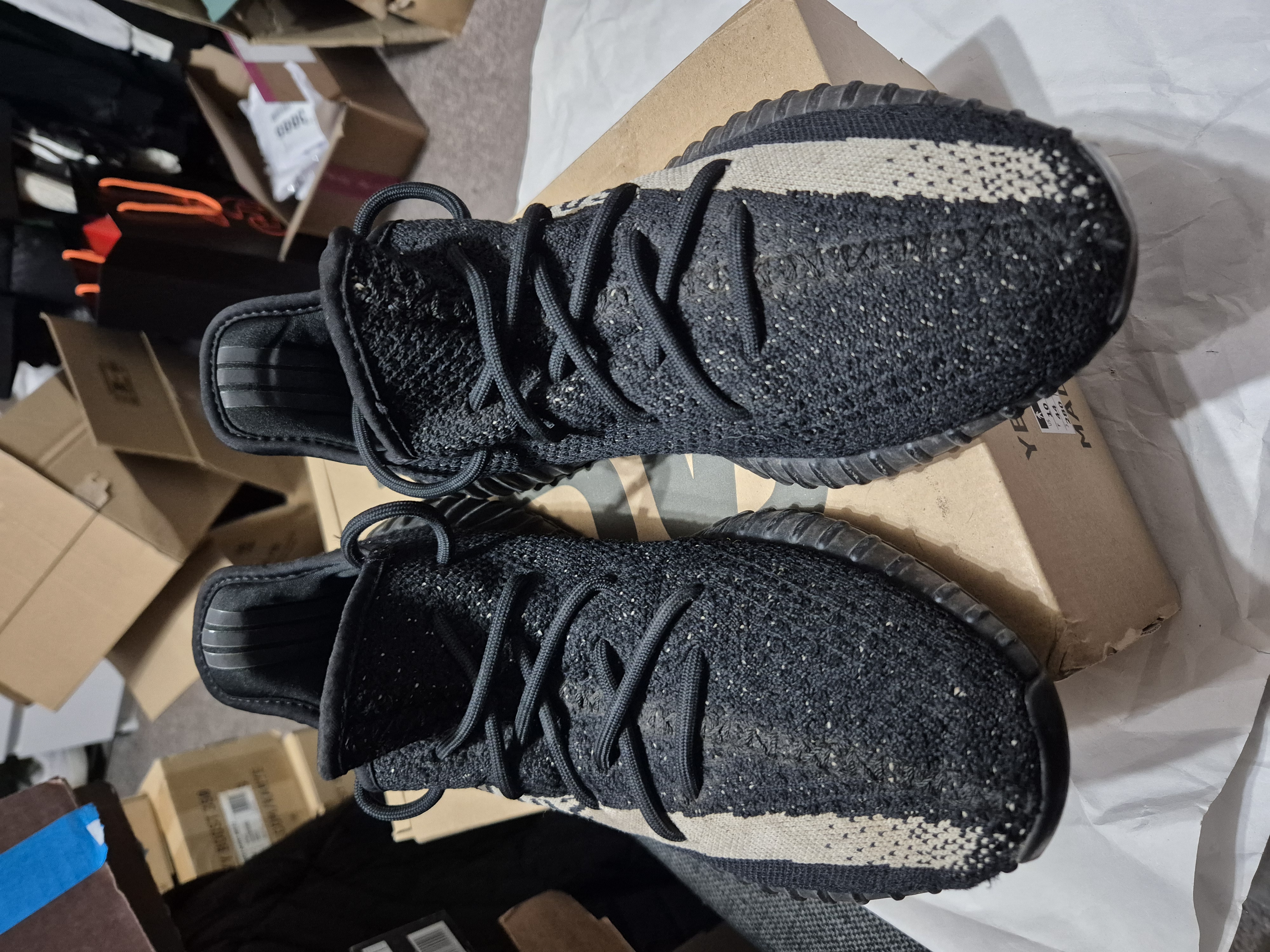 Yeezy Boost 350 V2 'Oreo' photo 8