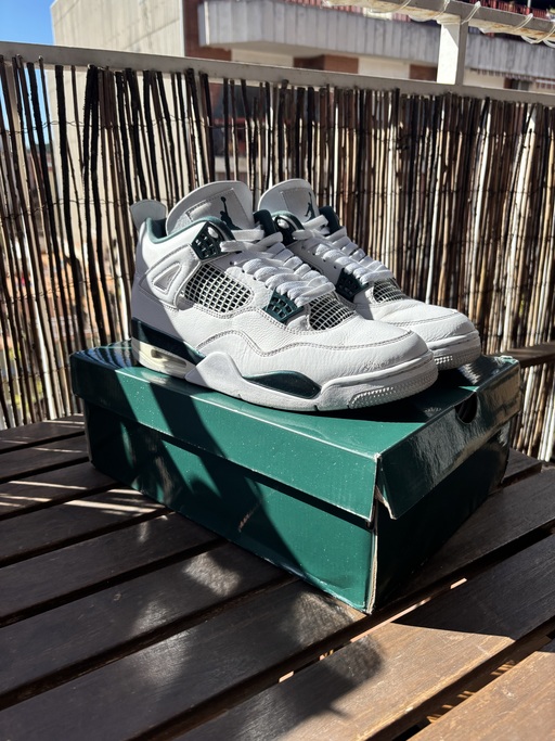 Air Jordan 4 'Oxidized Green' (2024)