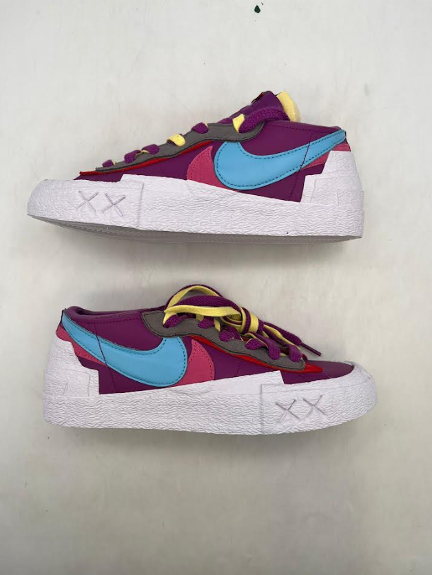 Nike x sacai x KAWS Blazer Low Purple Dusk (2021) photo 2