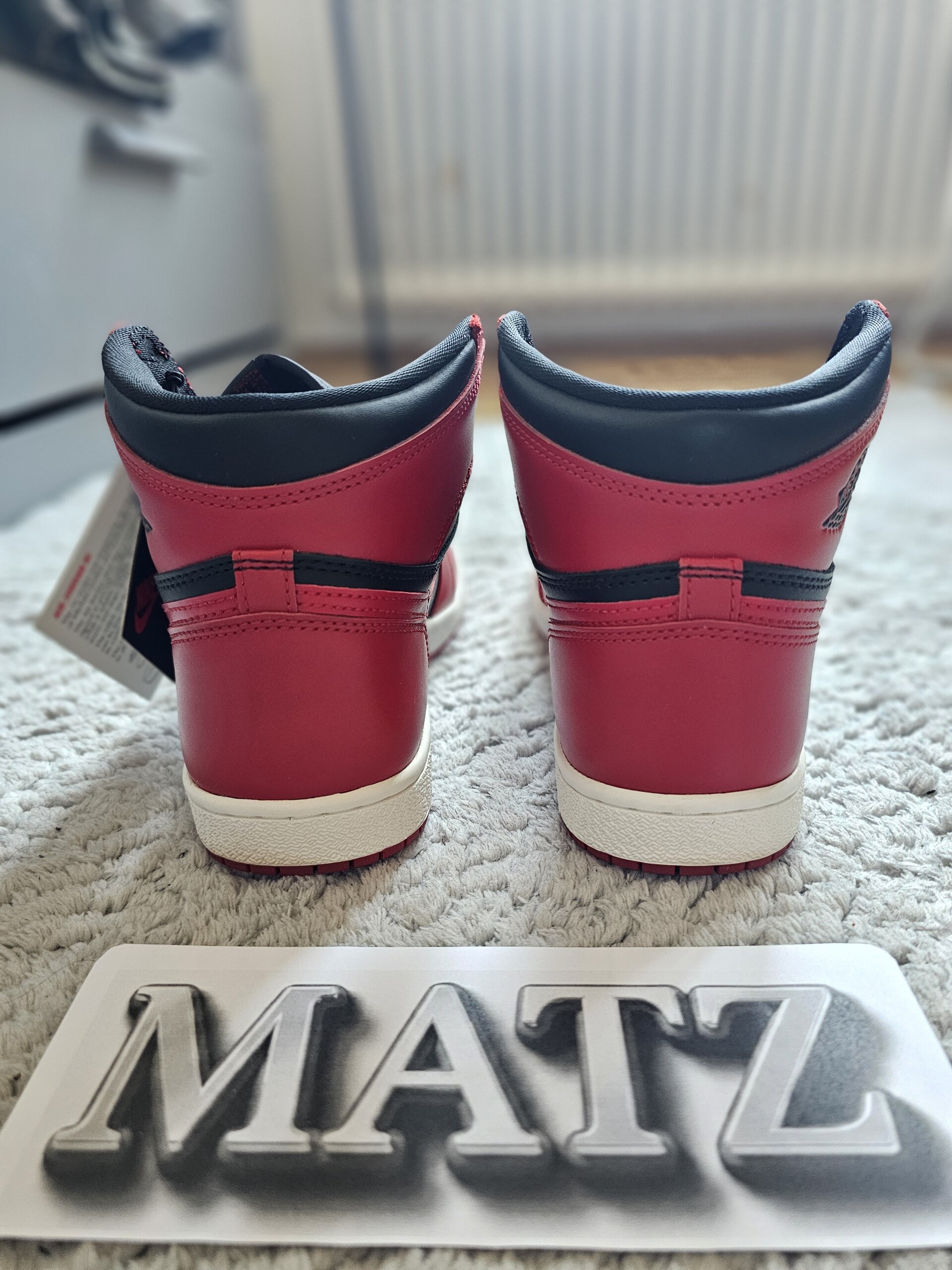 Air Jordan 1 Retro High 85 'Varsity Red' (2020) photo 3