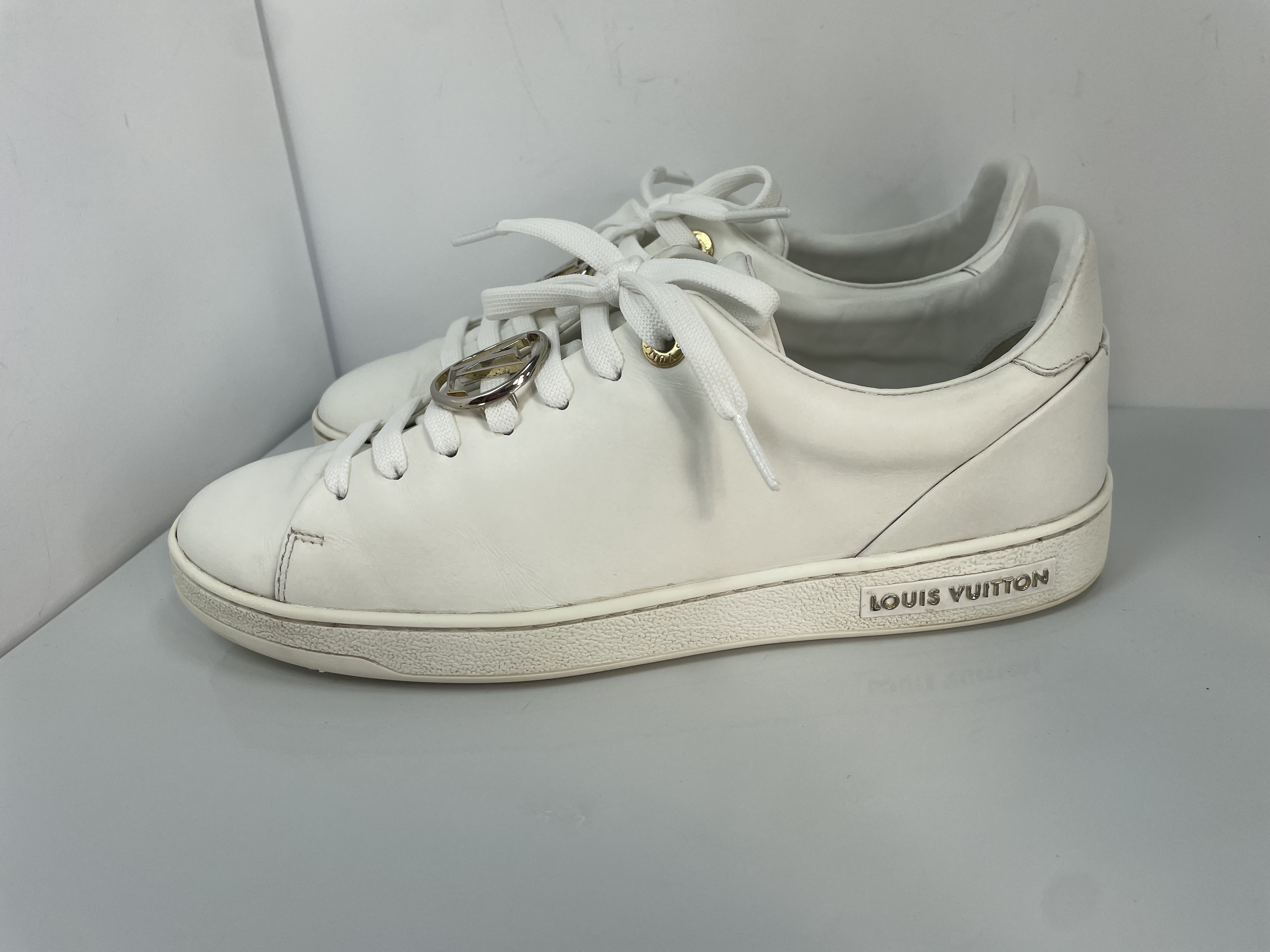 Luxury Louis Vuitton LV Trainer White photo 2