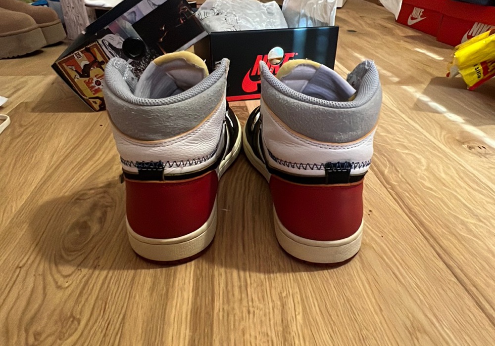 Air Jordan x Union LA 1 Retro High OG Varsity Red (2018) photo 4