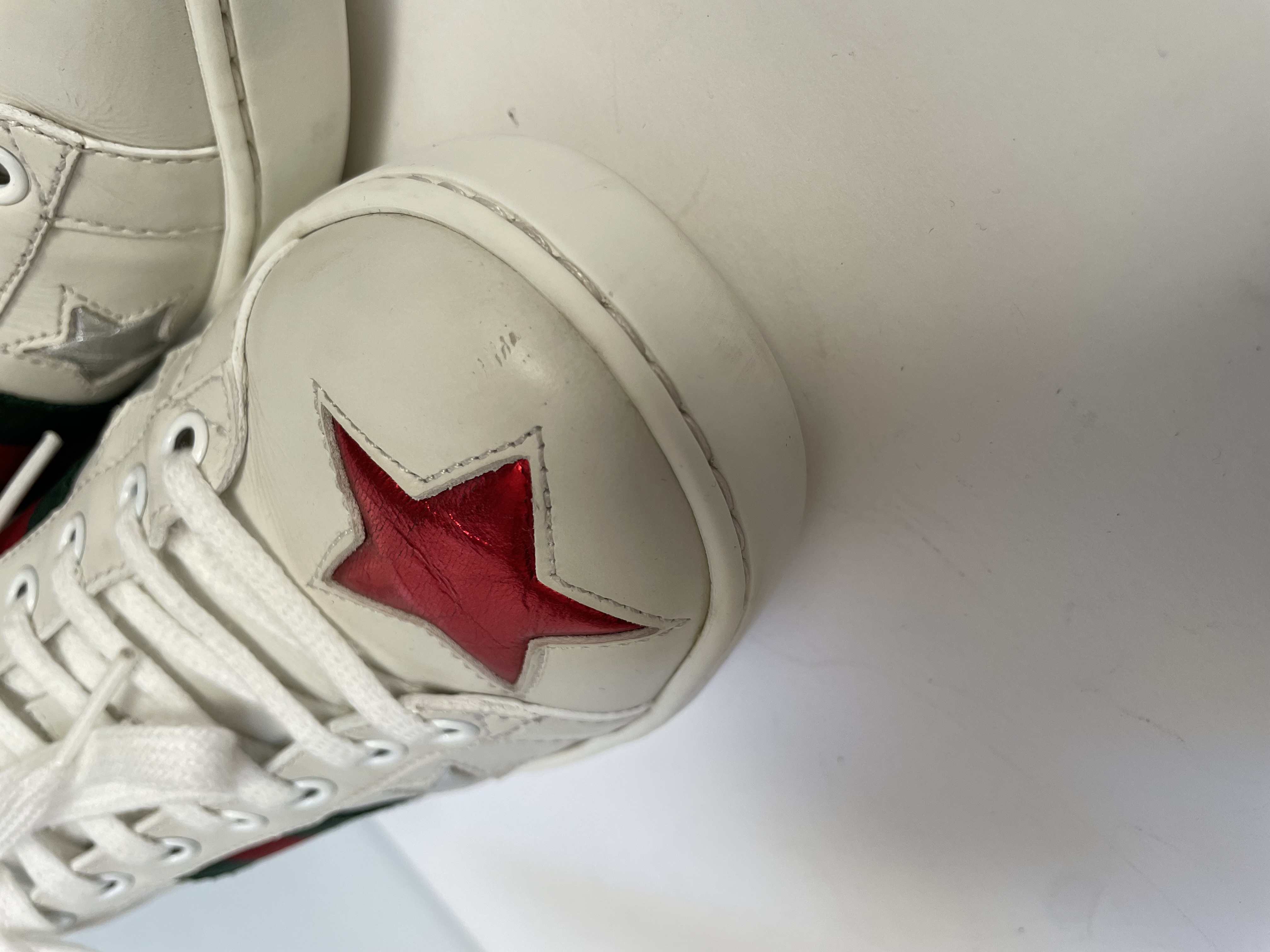 Luxury Gucci Ace Bee White photo 4