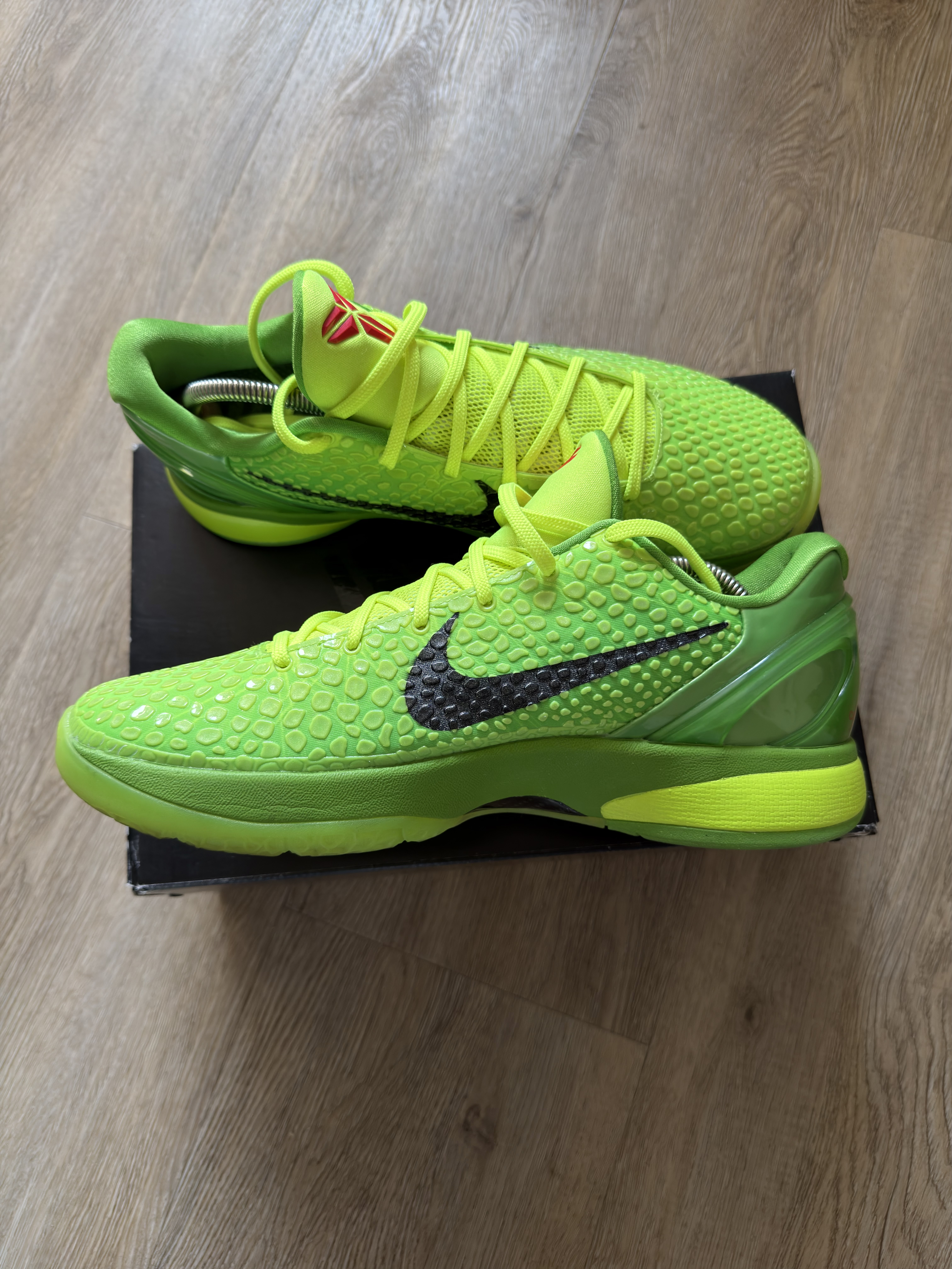 Nike Kobe 6 Protro 'Grinch' (2020) photo 2