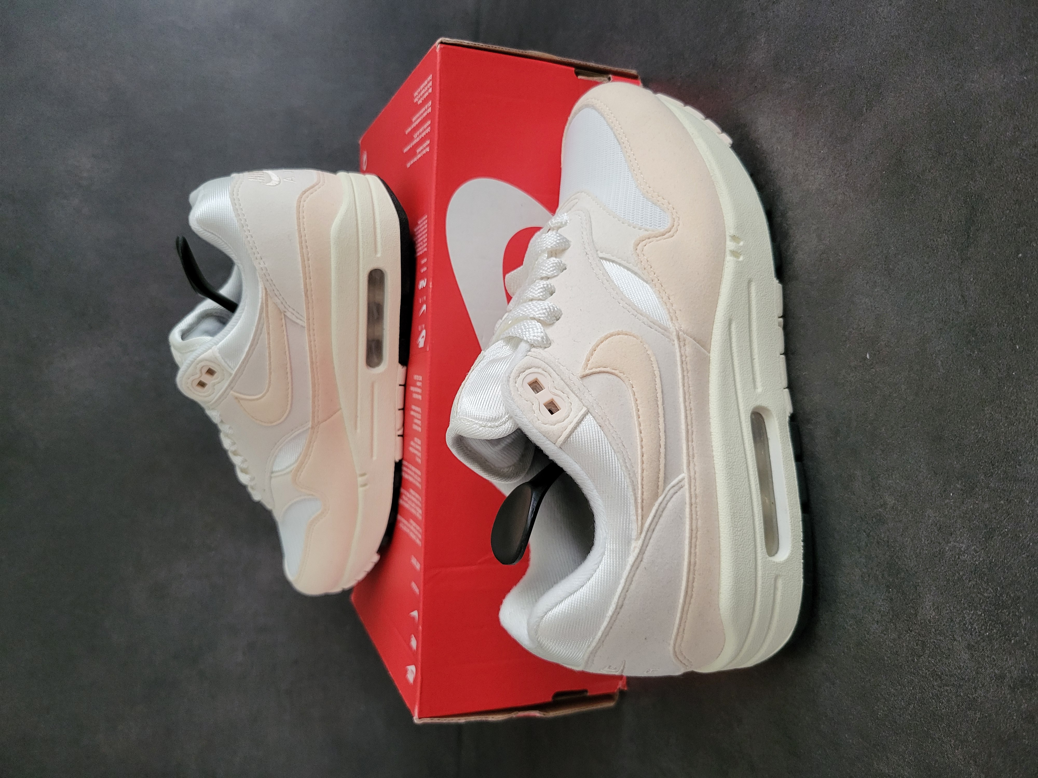 Nike Air Max 1 WMNS 'Guava Ice' (2024) photo 1