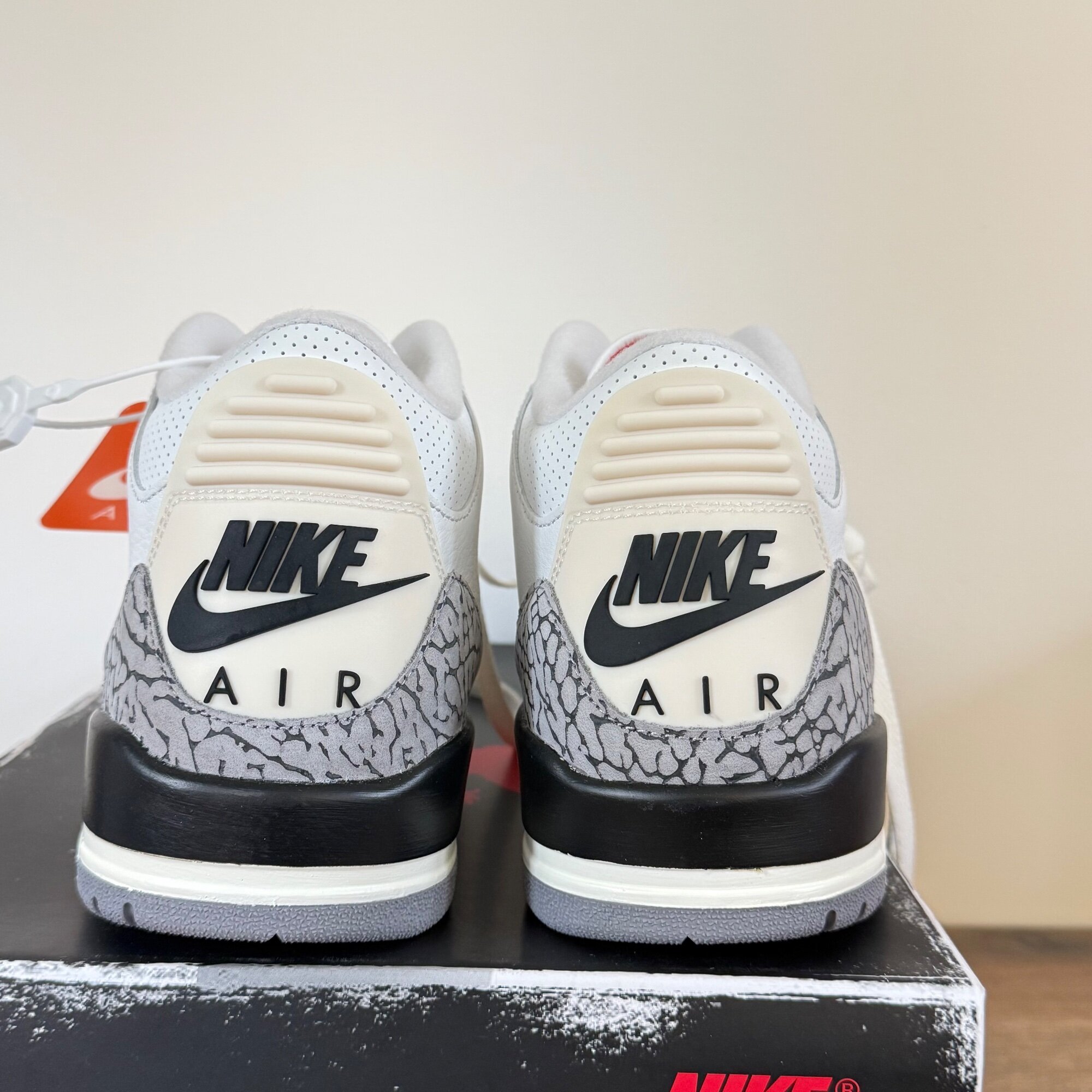 Air Jordan 3 'White Cement Reimagined' (2023) photo 4