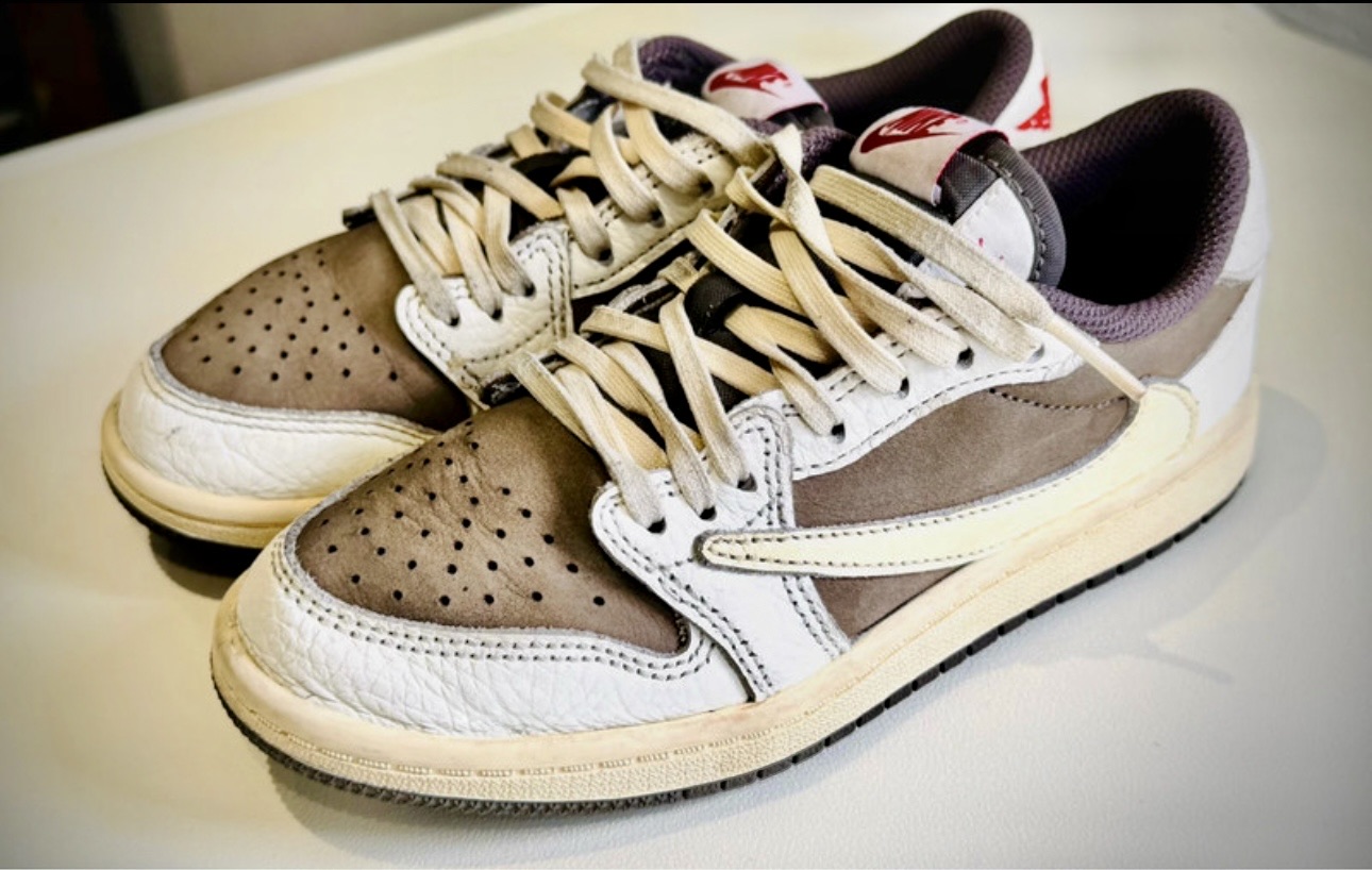 Air Jordan 1 x Travis Scott Low PS Reverse Mocha (2022) photo 2