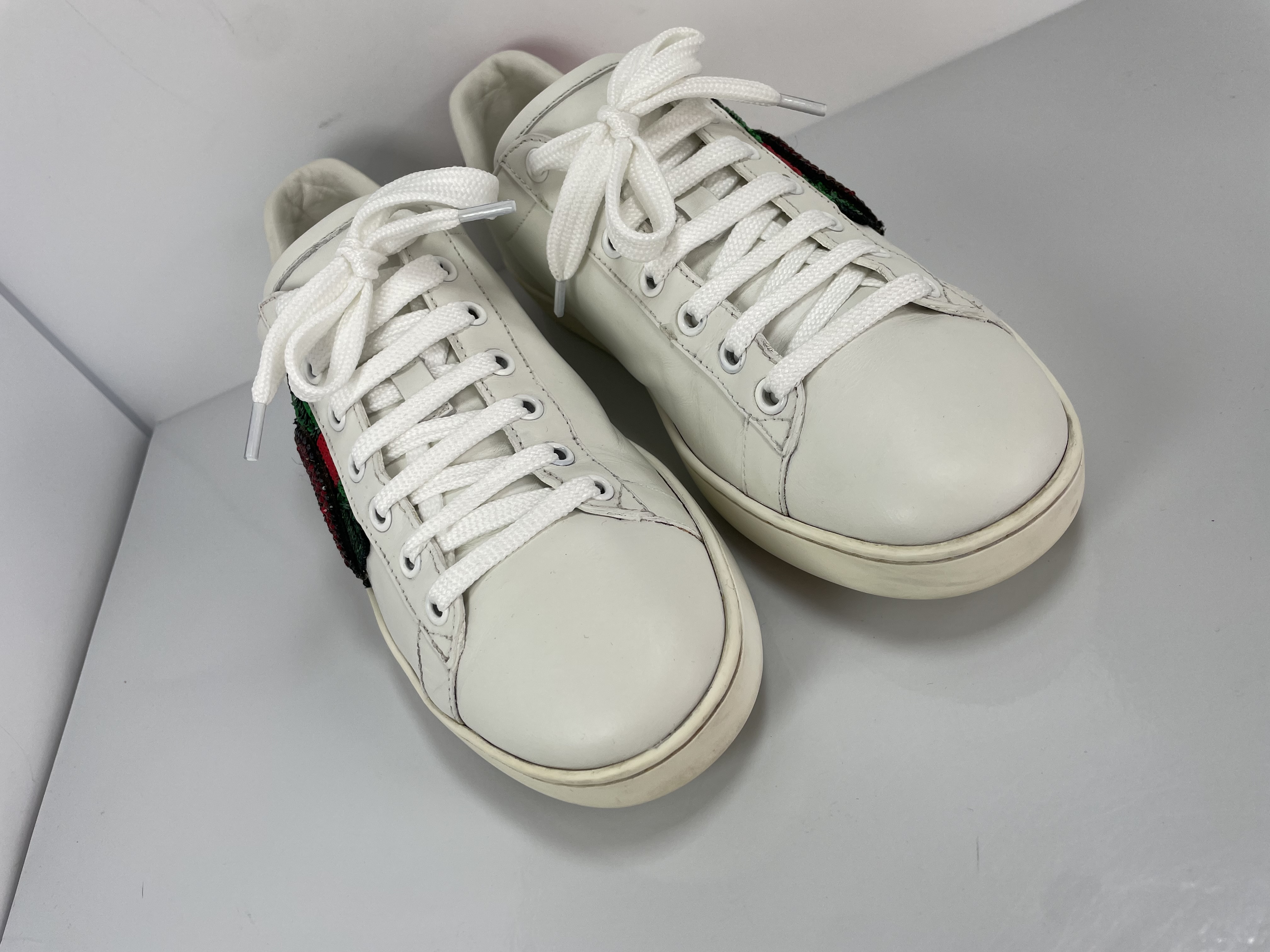Luxury Gucci Ace Bee White photo 3