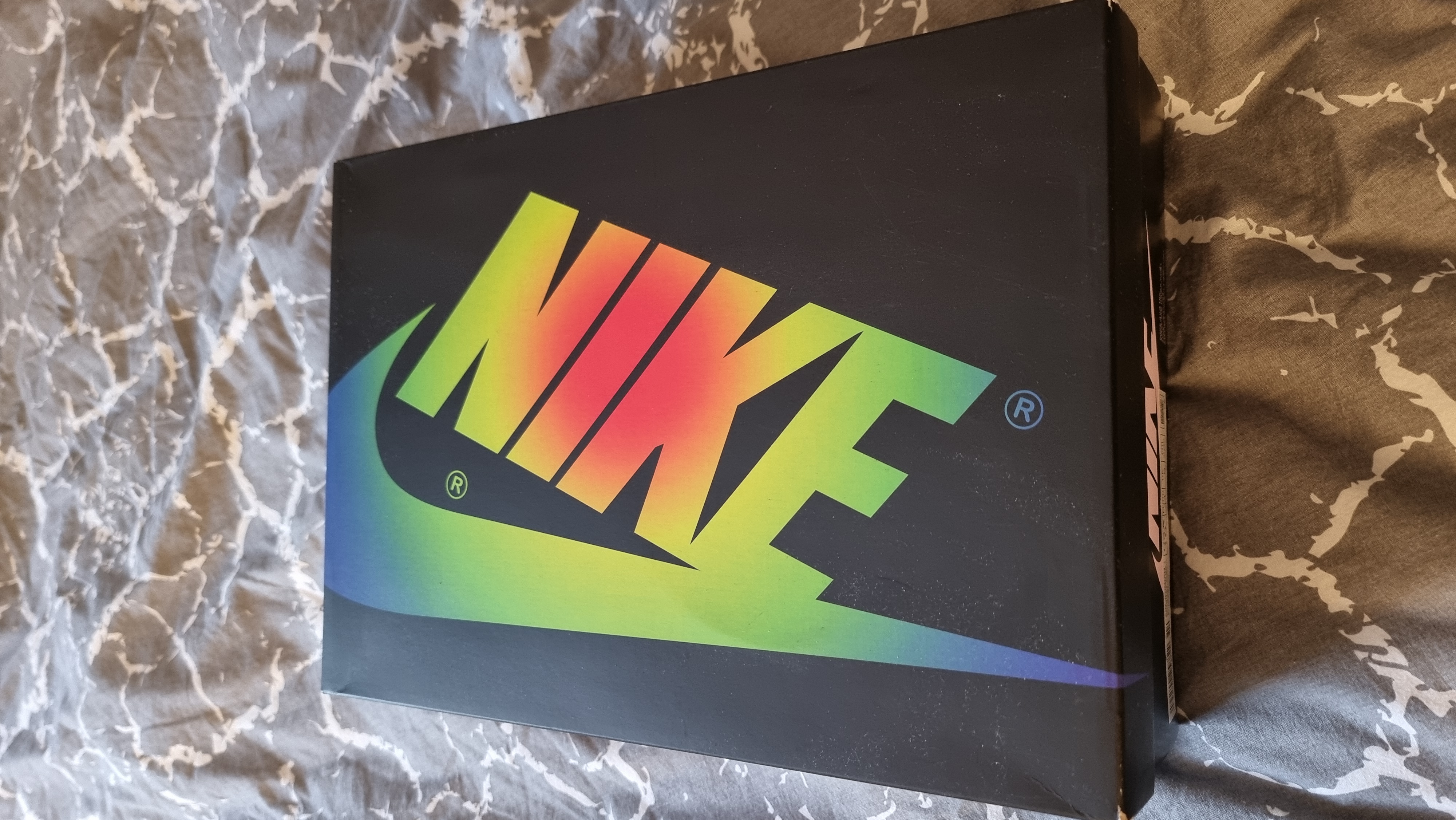 Air Jordan 1 Retro High J Balvin (2020) photo 7