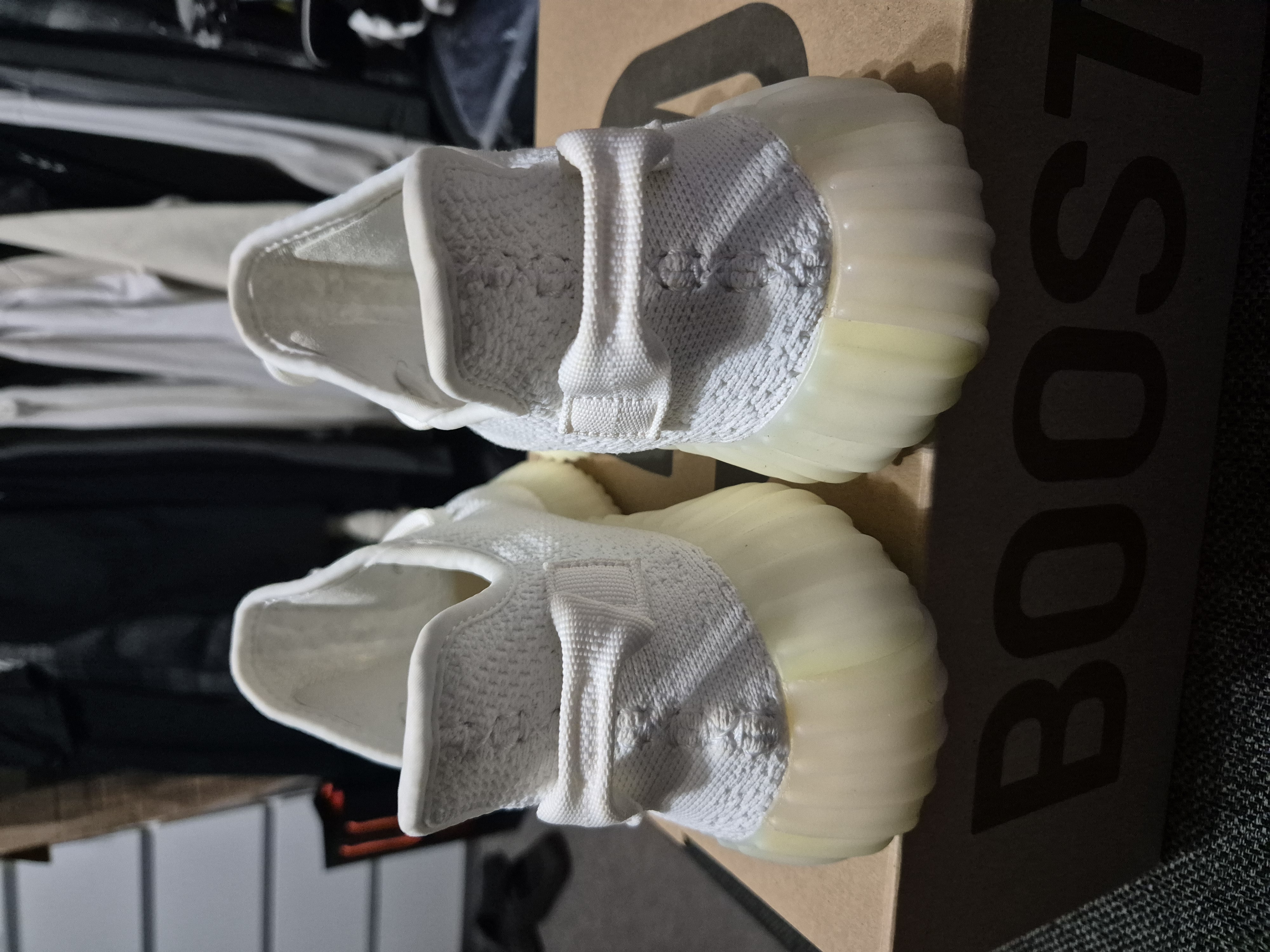 Yeezy Boost 350 V2 'Cream White' (2017) photo 4
