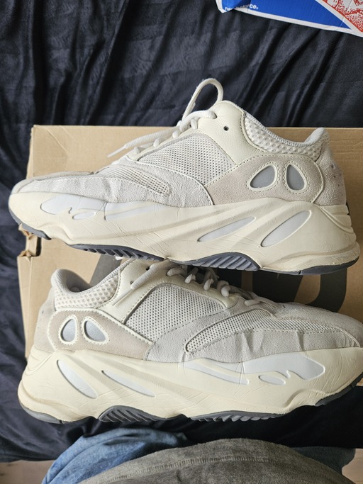Yeezy Boost 700 'Analog'