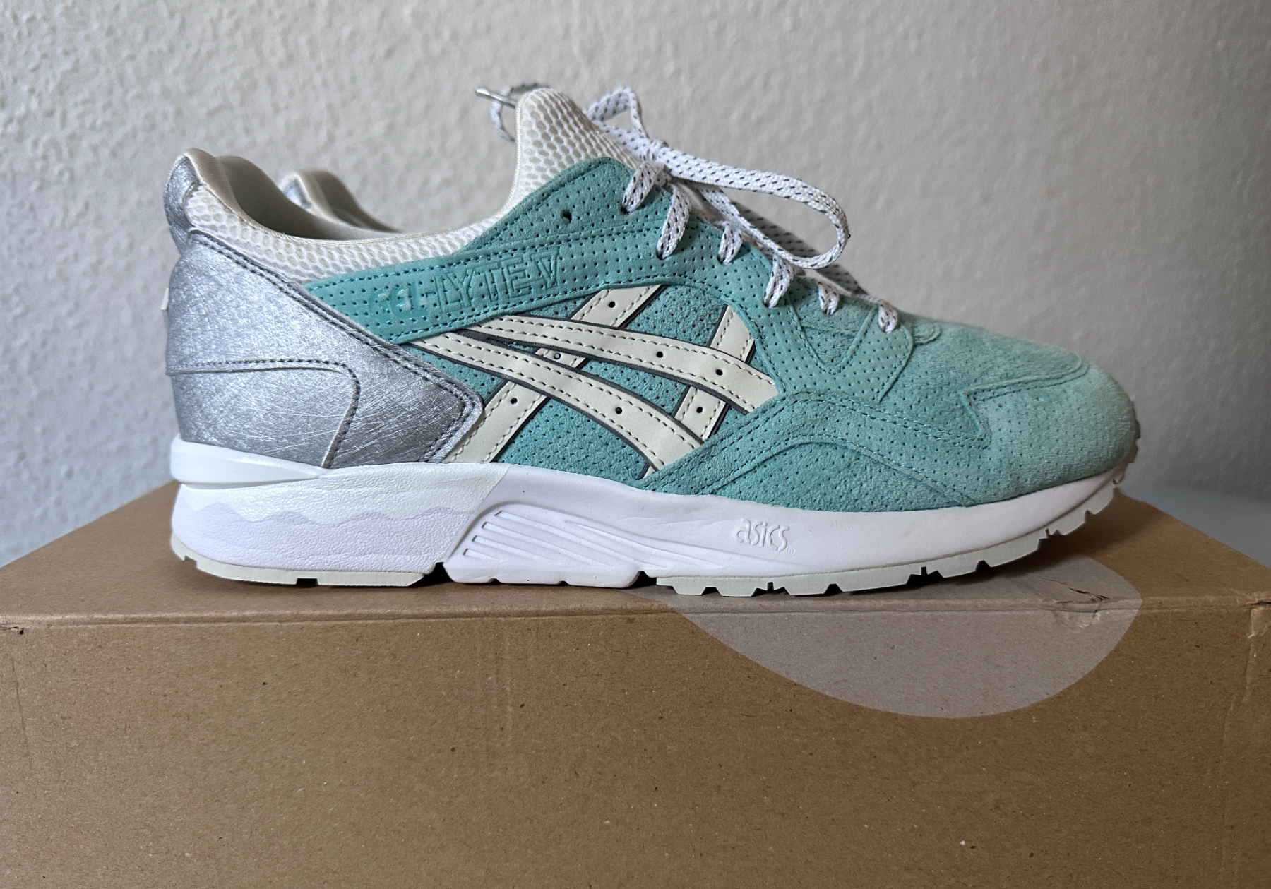 Asics x Diamond Supply Co x Ronnie Fieg Gel-Lyte V GL 5 'Tiffany' (2015) photo 2