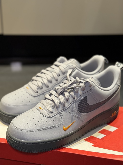 Nike Air Force 1 Low Cut-Out Swoosh Grey (2022)