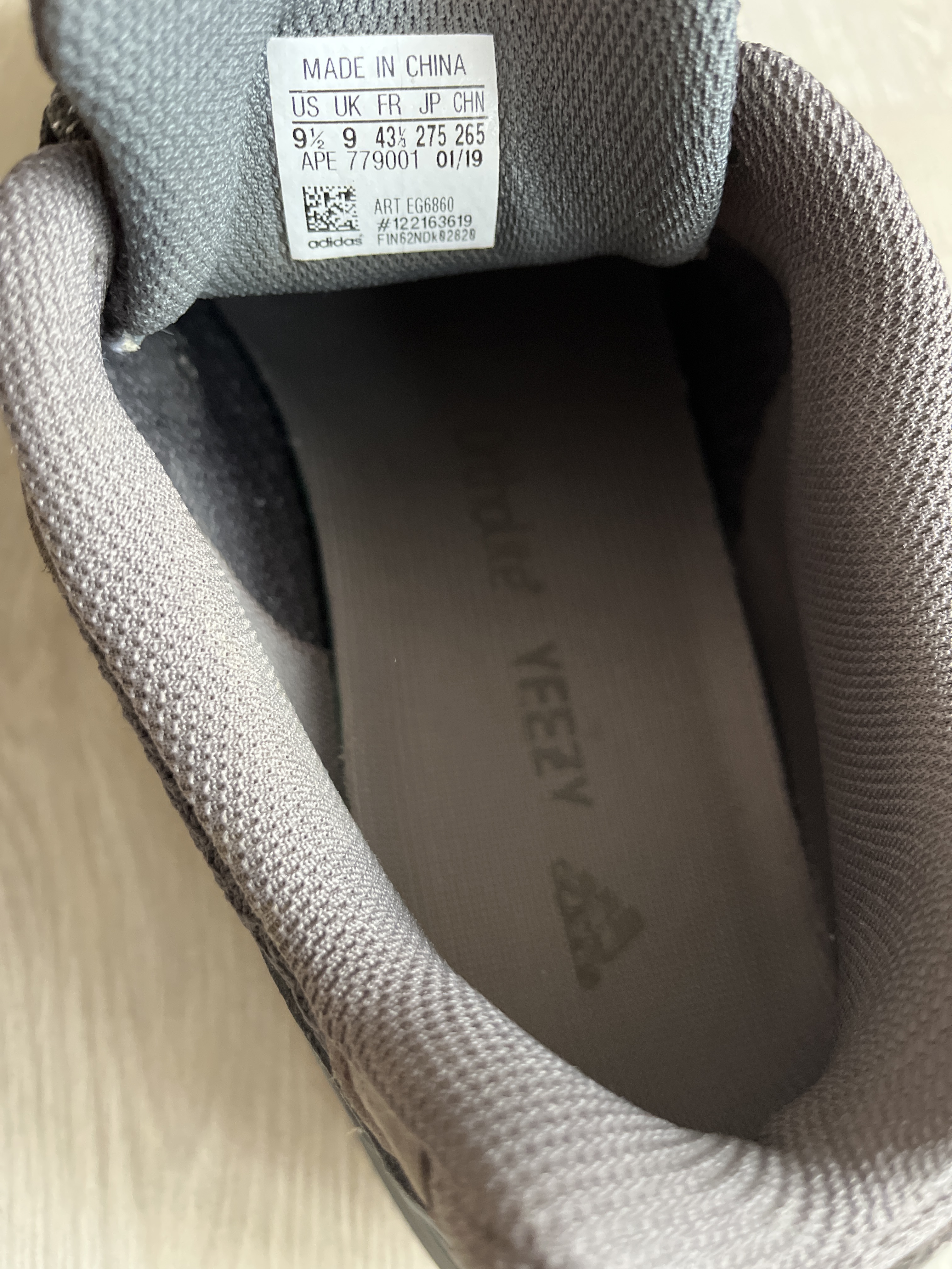 Yeezy Boost 700 V2 'Geode' (2019) photo 6