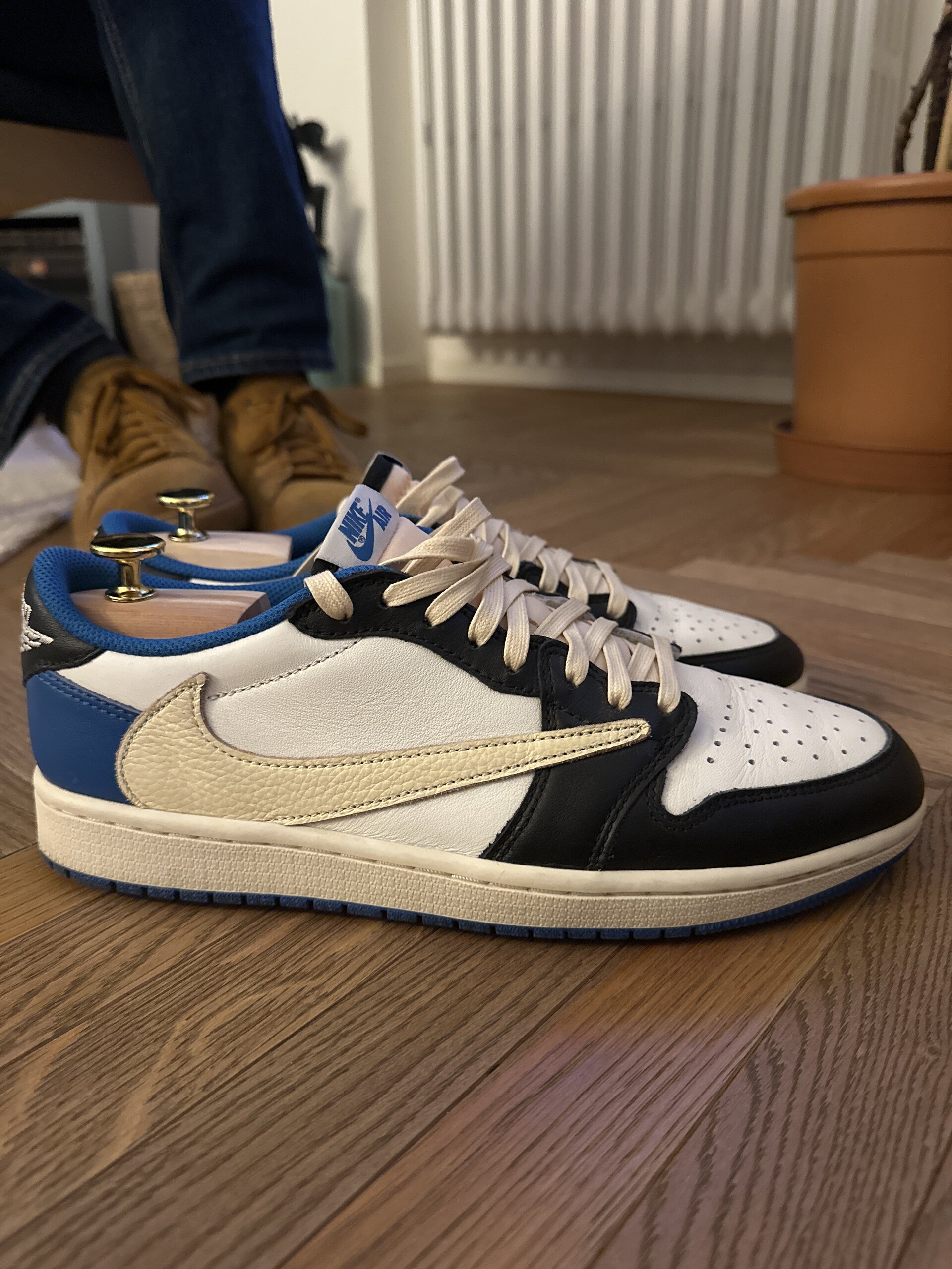 Air Jordan x Fragment x Travis Scott 1 Low 'Design' (2021) photo 8