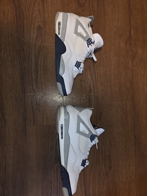 Air Jordan 4 Retro 'Midnight Navy' (2022)