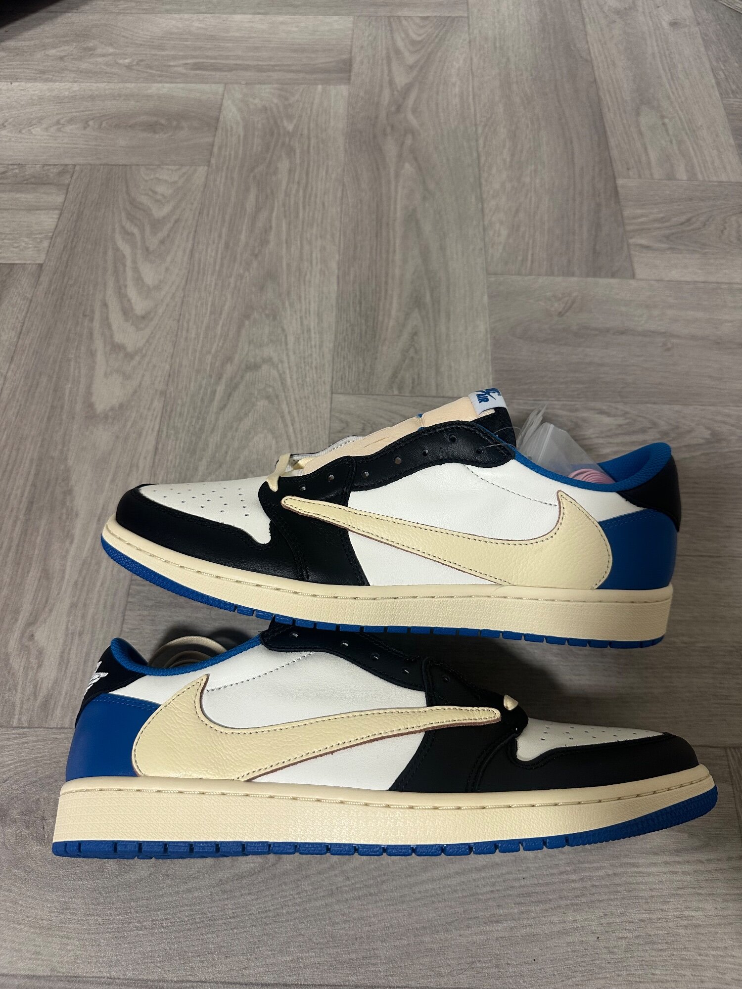 Air Jordan x Fragment x Travis Scott 1 Low 'Design' (2021) photo 2