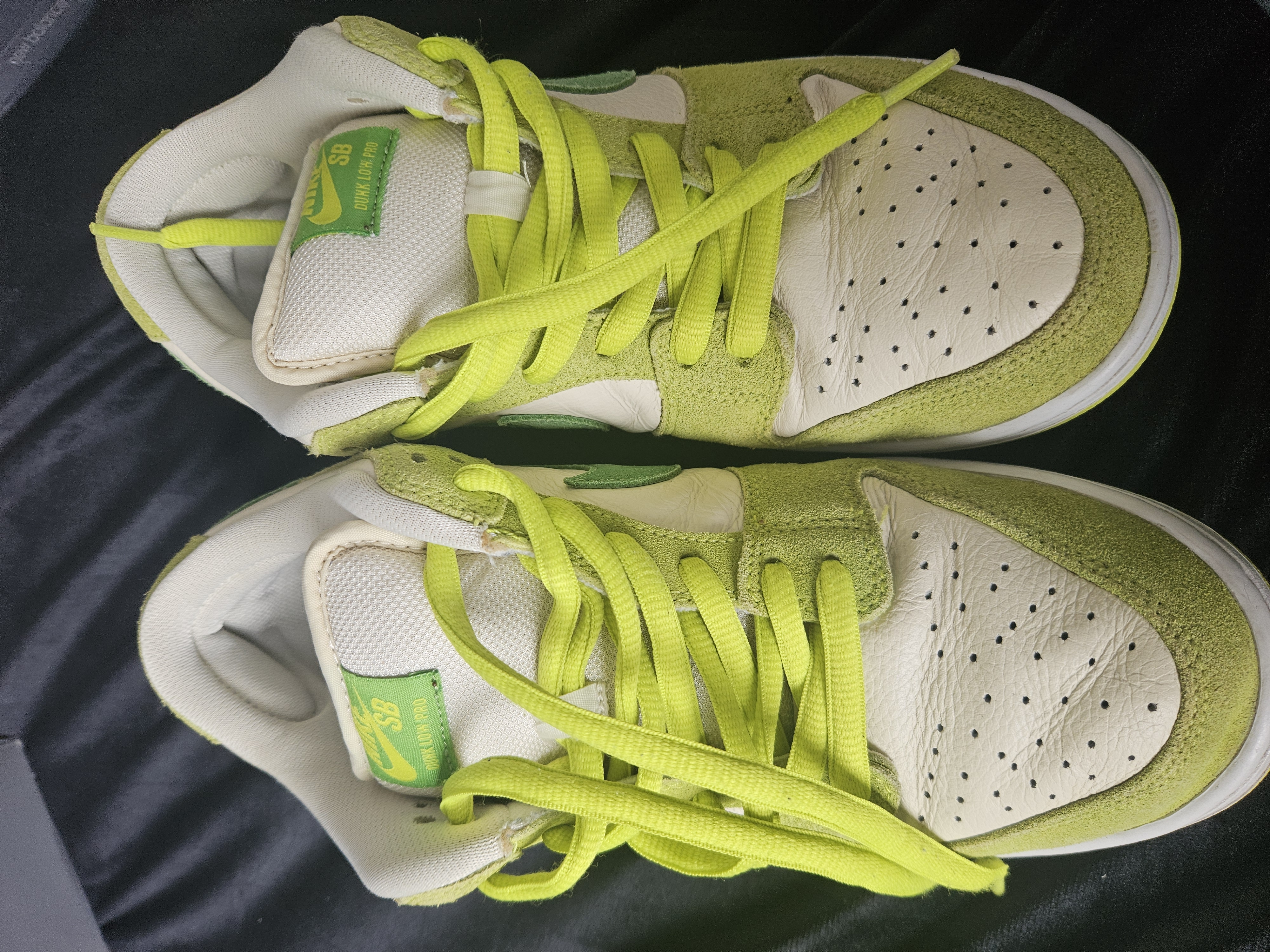 Nike SB Dunk Low 'Green Apple' (2022) photo 3