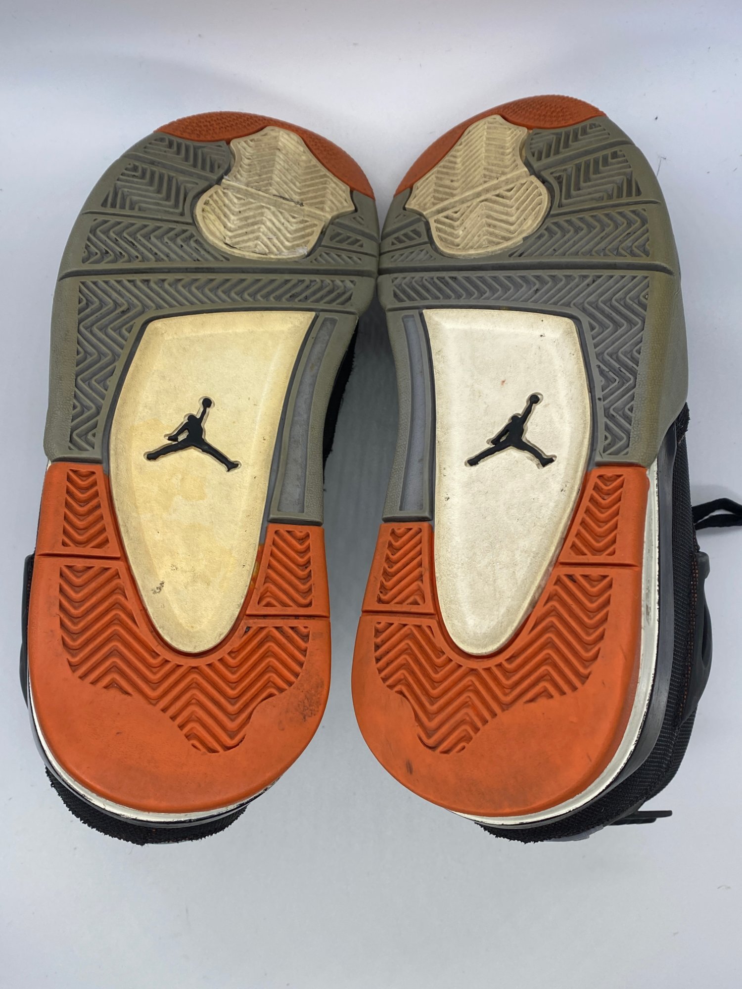 Air Jordan 4 Retro WMNS 'Starfish' (2021) photo 5