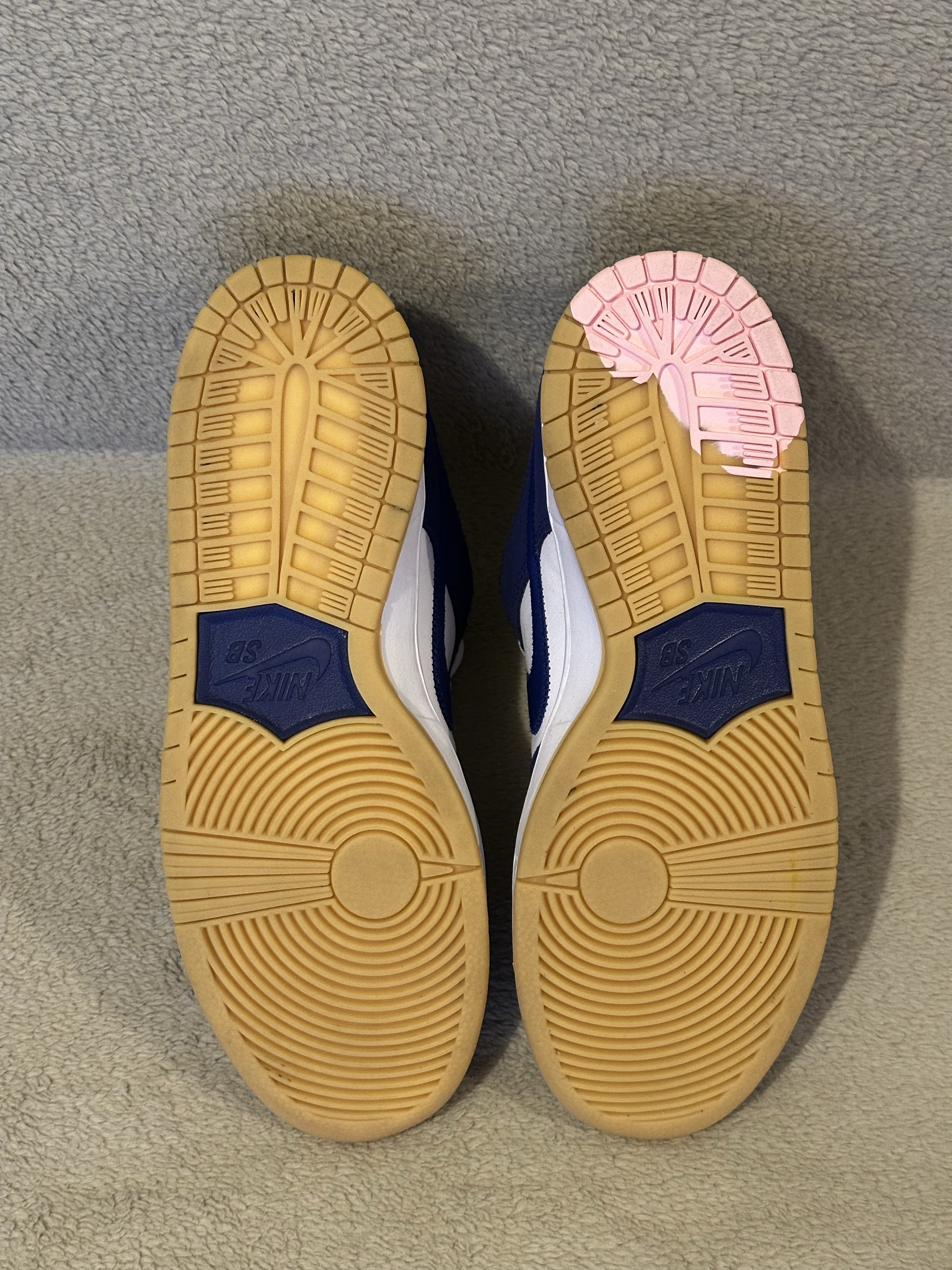 Nike SB Dunk Low 'Los Angeles Dodgers' (2022) photo 5