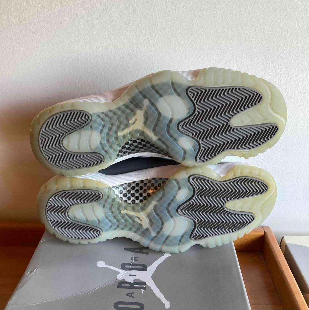 Air Jordan 11 Retro 'Cool Grey' (2021) photo 5