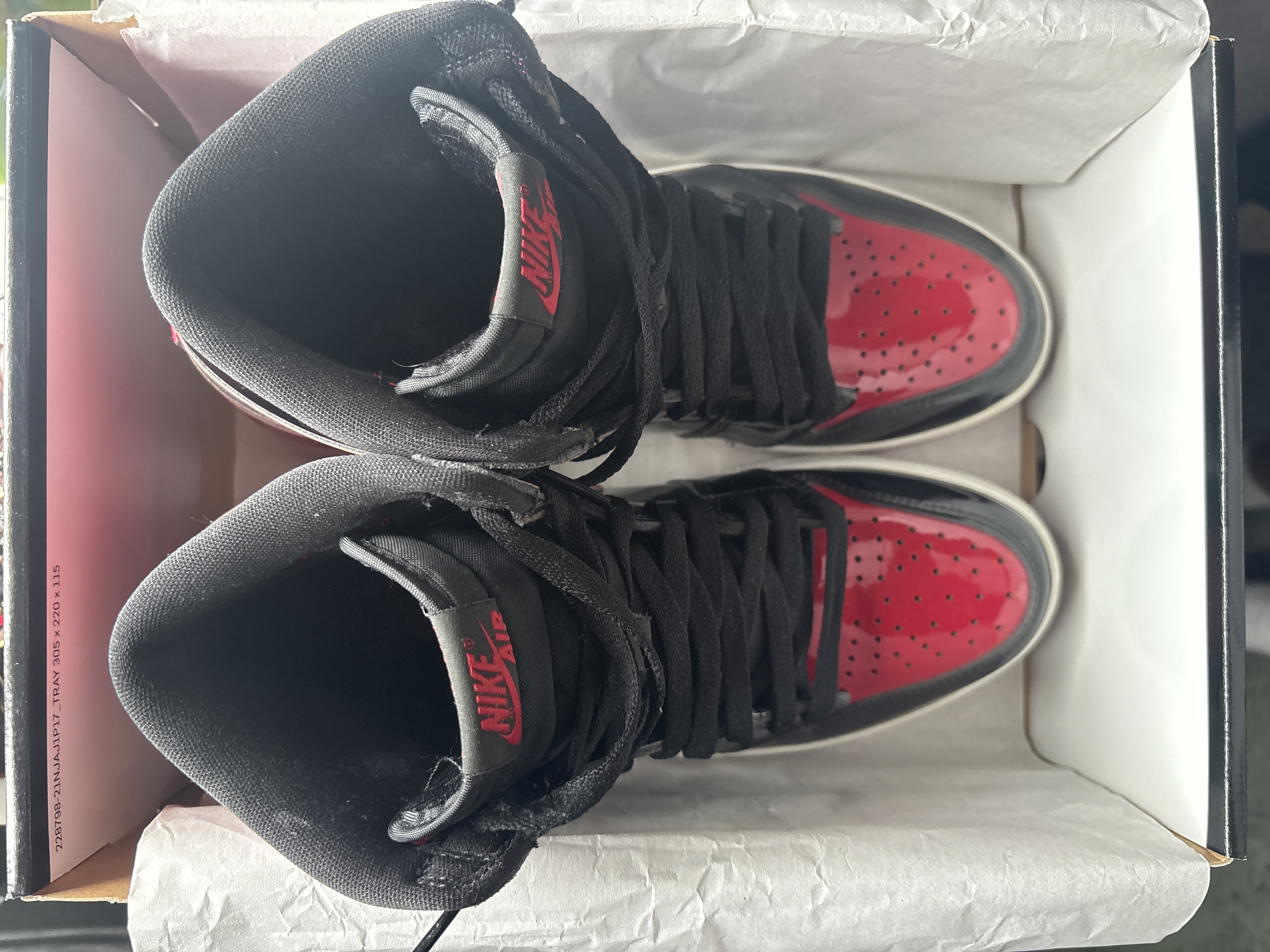 Air Jordan 1 Retro High OG 'Bred Patent' (2021) photo 3