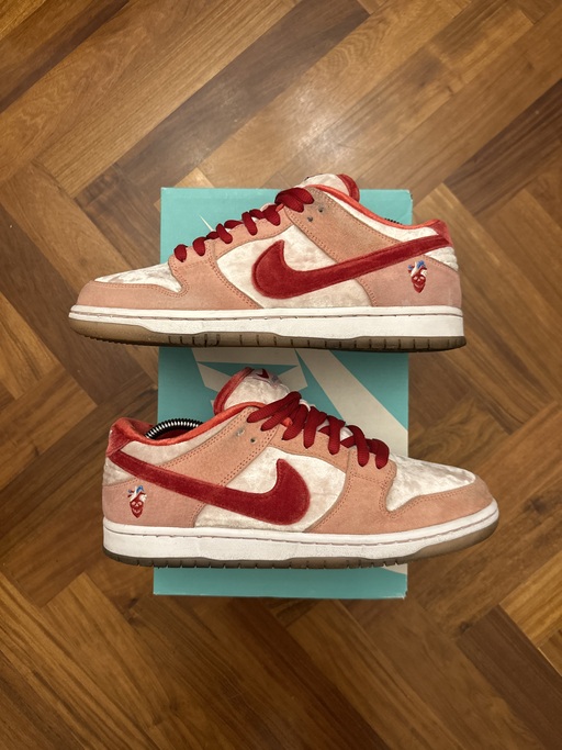 Nike SB x StrangeLove Dunk Low Skateboards (Regular Box) (2020)