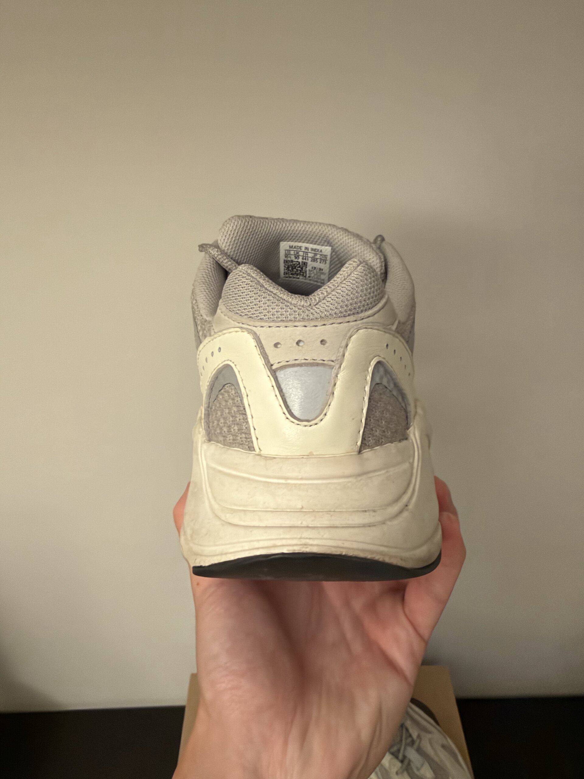 Yeezy Boost 700 V2 'Static' photo 4