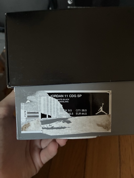 Air Jordan 11 x Comme des Garçons 'White' (2026)