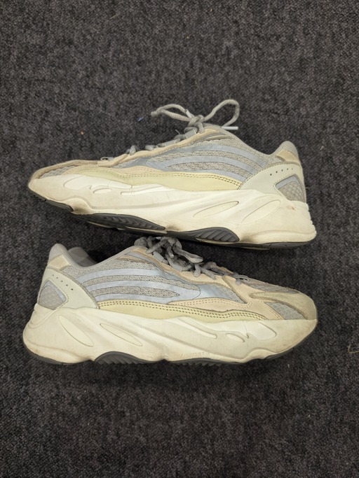 Yeezy Boost 700 V2 'Cream' (2021)