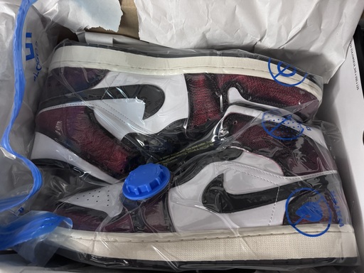 Air Jordan 1 Mid Wear-Away Chicago (2022)