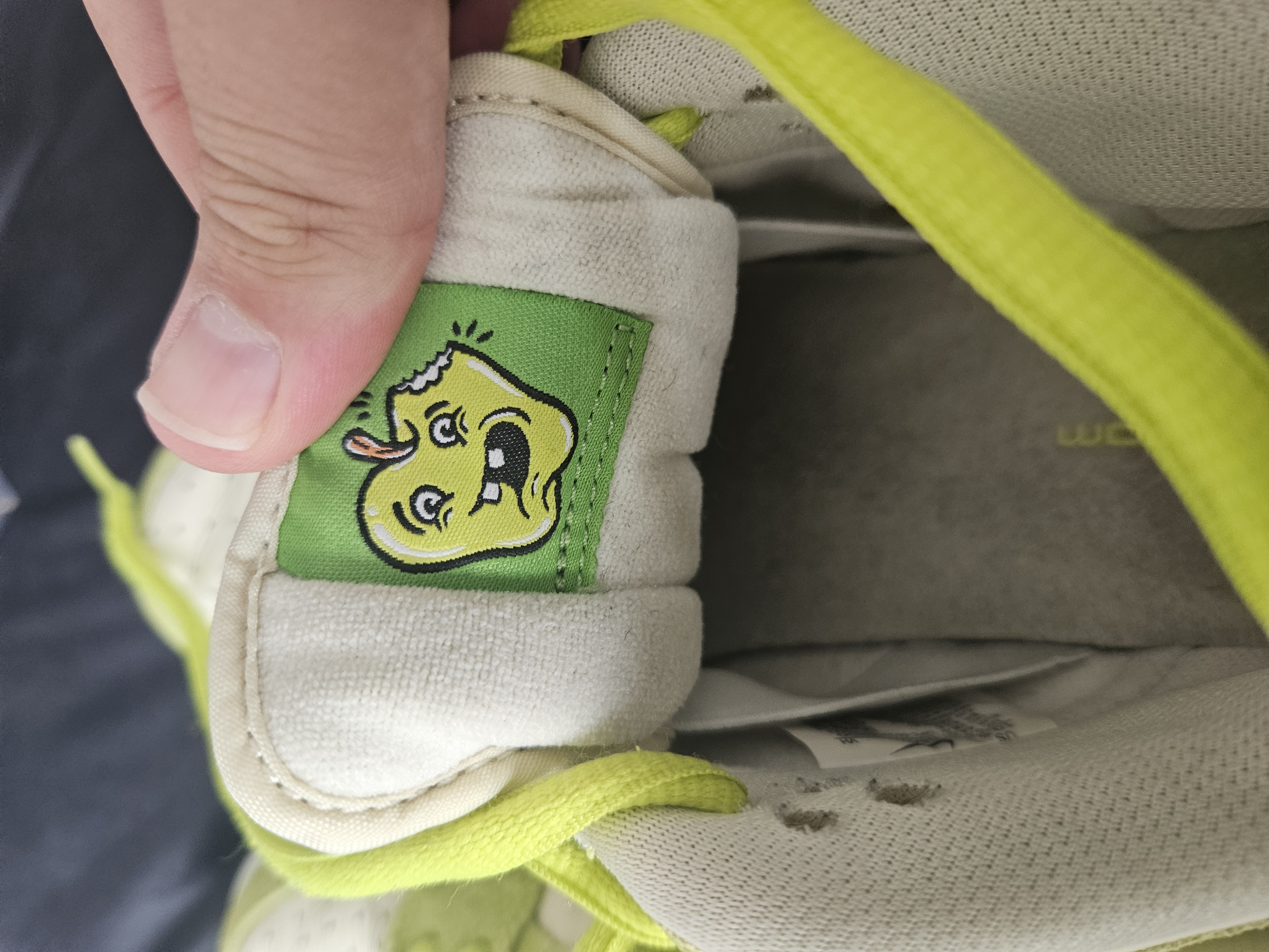 Nike SB Dunk Low 'Green Apple' (2022) photo 7