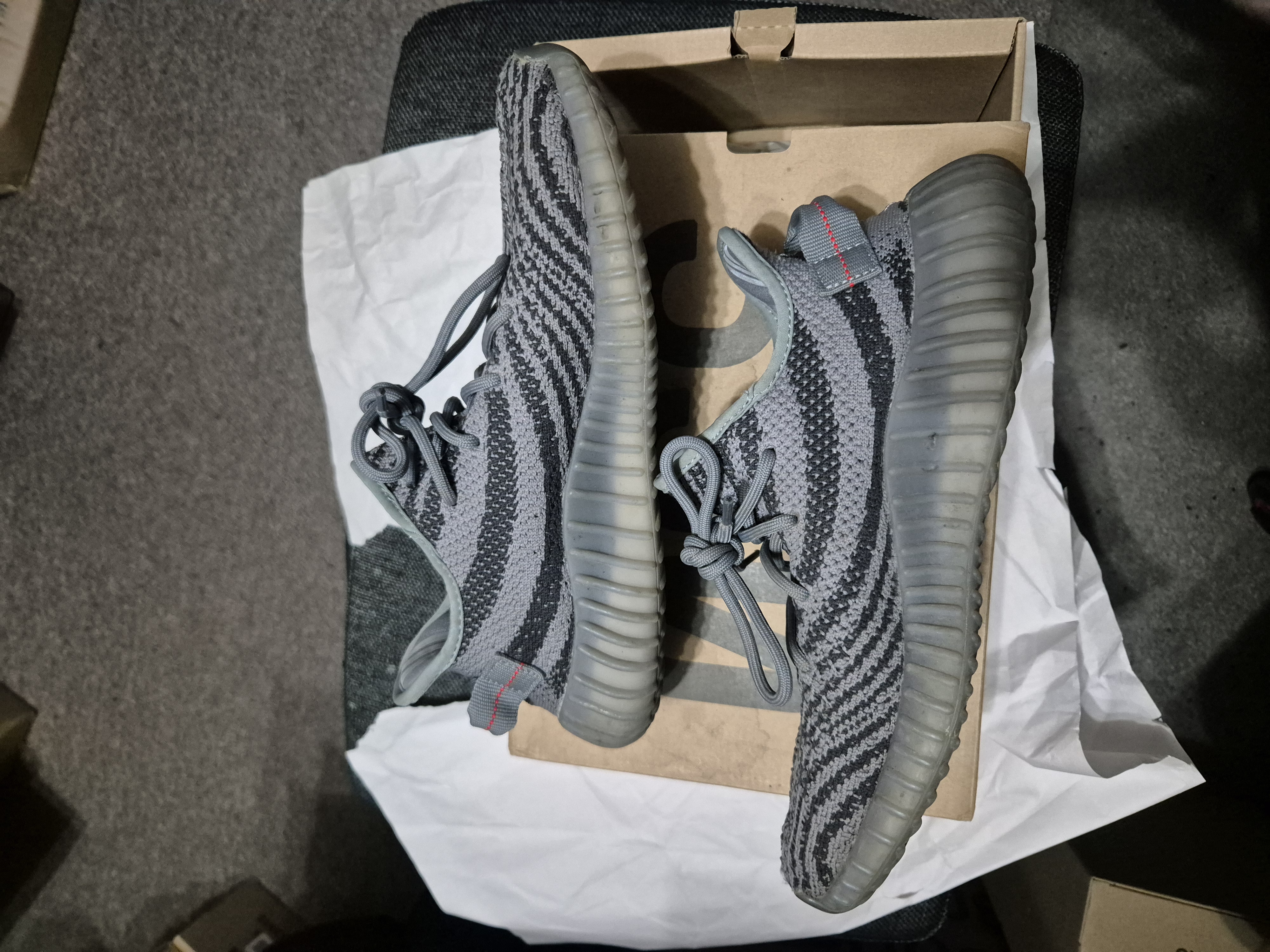 Yeezy Boost 350 V2 'Beluga 2.0' (2017) photo 2