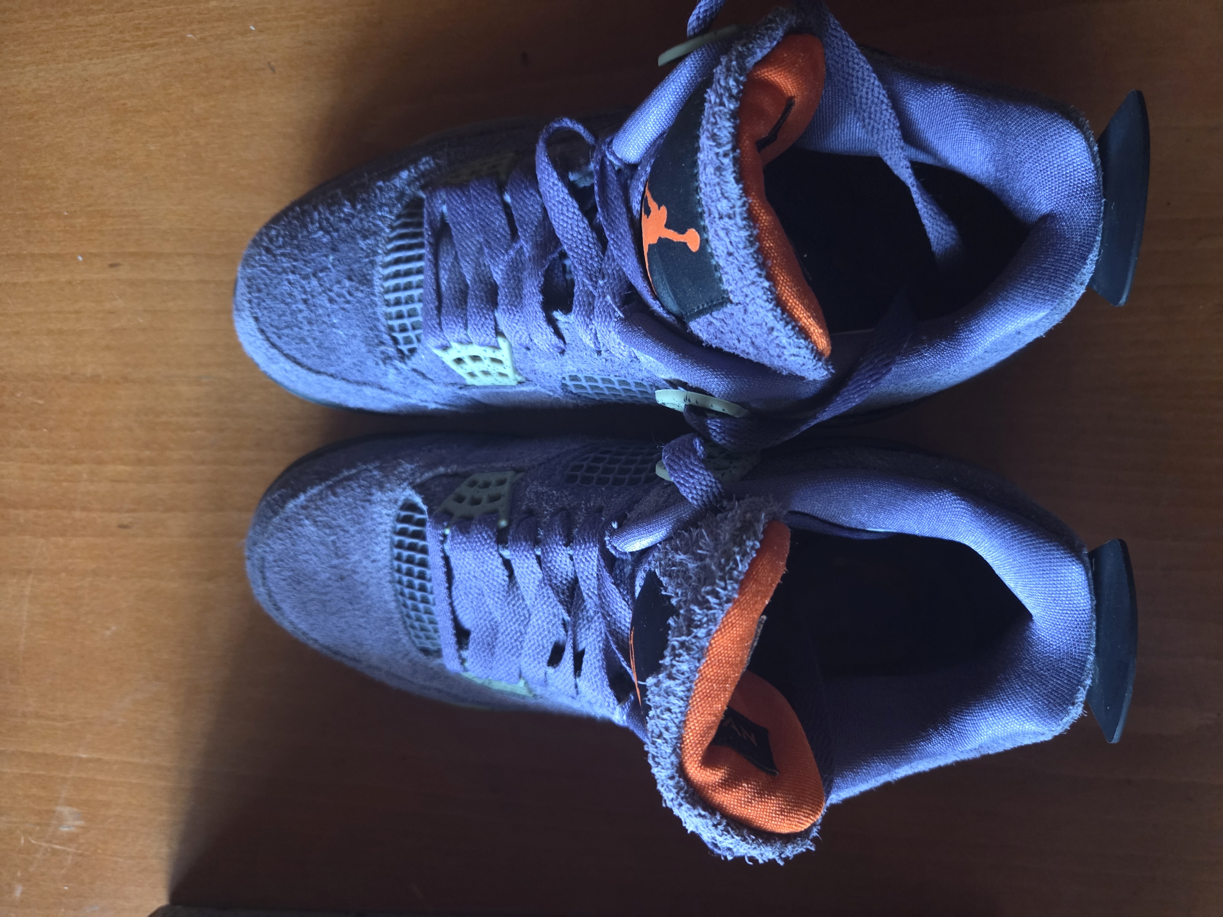 Air Jordan 4 WMNS 'Canyon Purple' (2022) photo 3