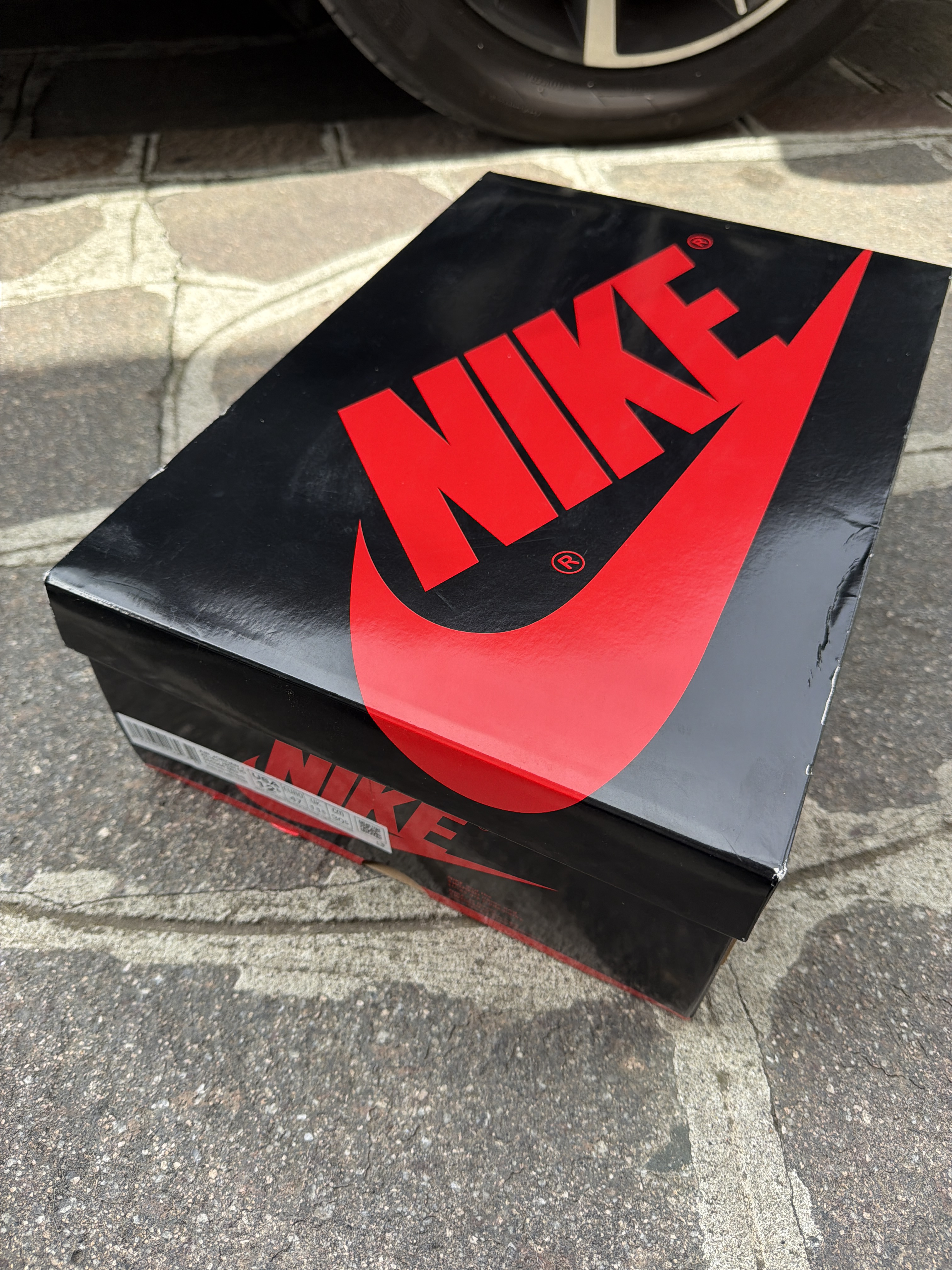 Air Jordan 1 Retro High OG 'Bred Patent' (2021) photo 7