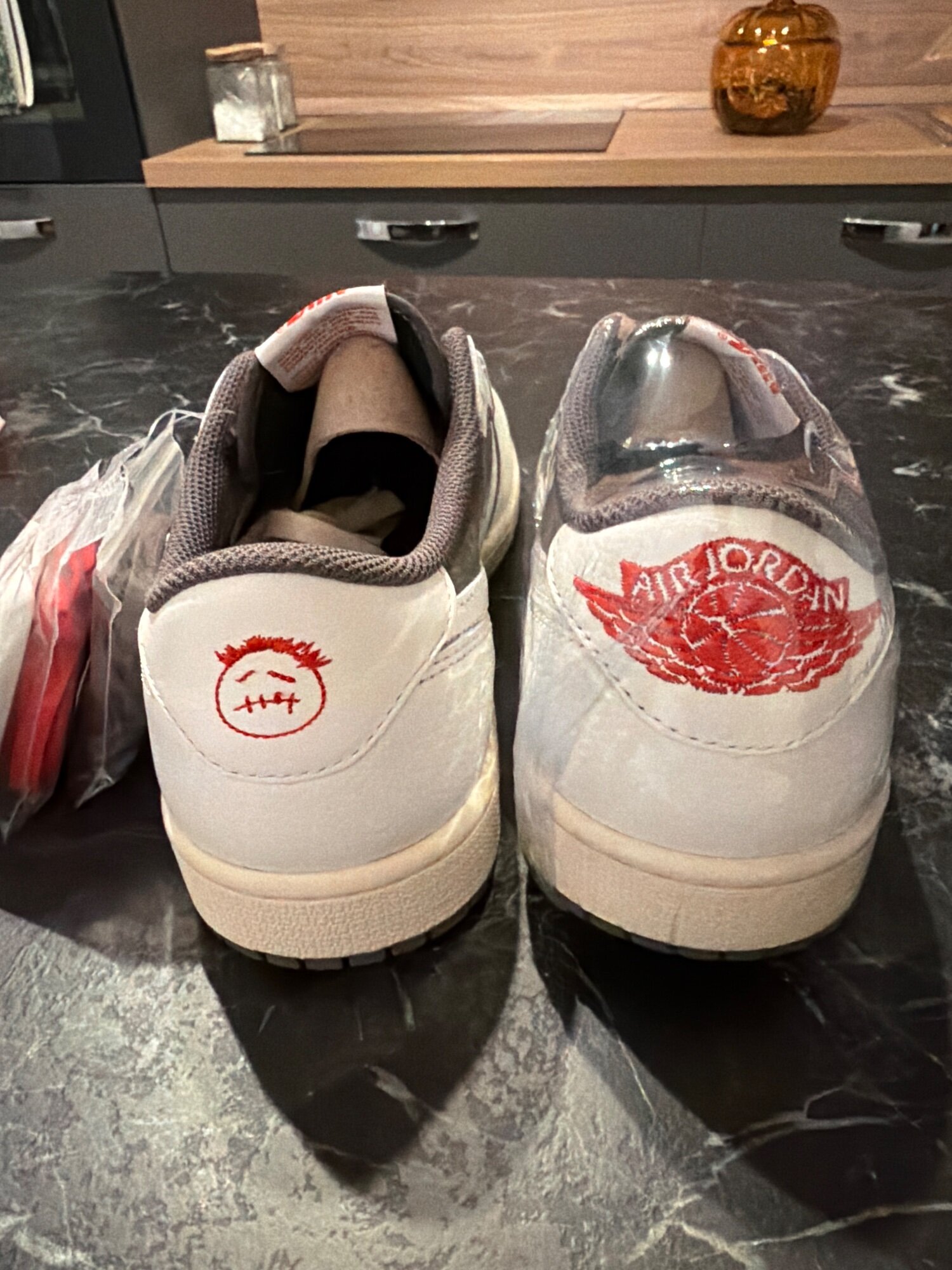 Air Jordan 1 x Travis Scott Low PS Reverse Mocha (2022) photo 4