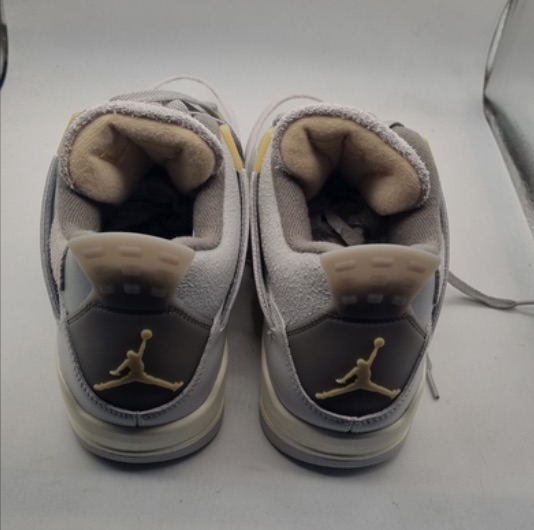 Air Jordan 4 Retro SE 'Craft Photon Dust' (2023) photo 4
