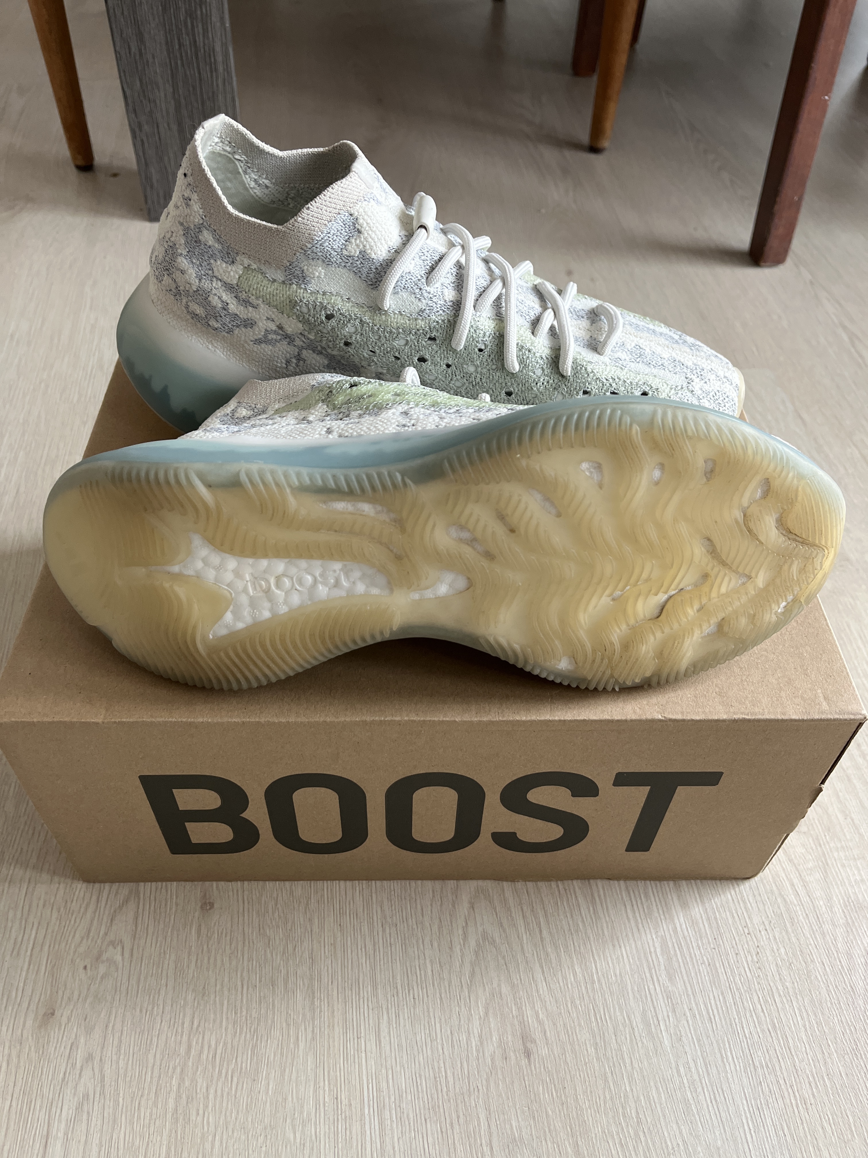 Yeezy Boost 380 'Alien Blue' photo 8