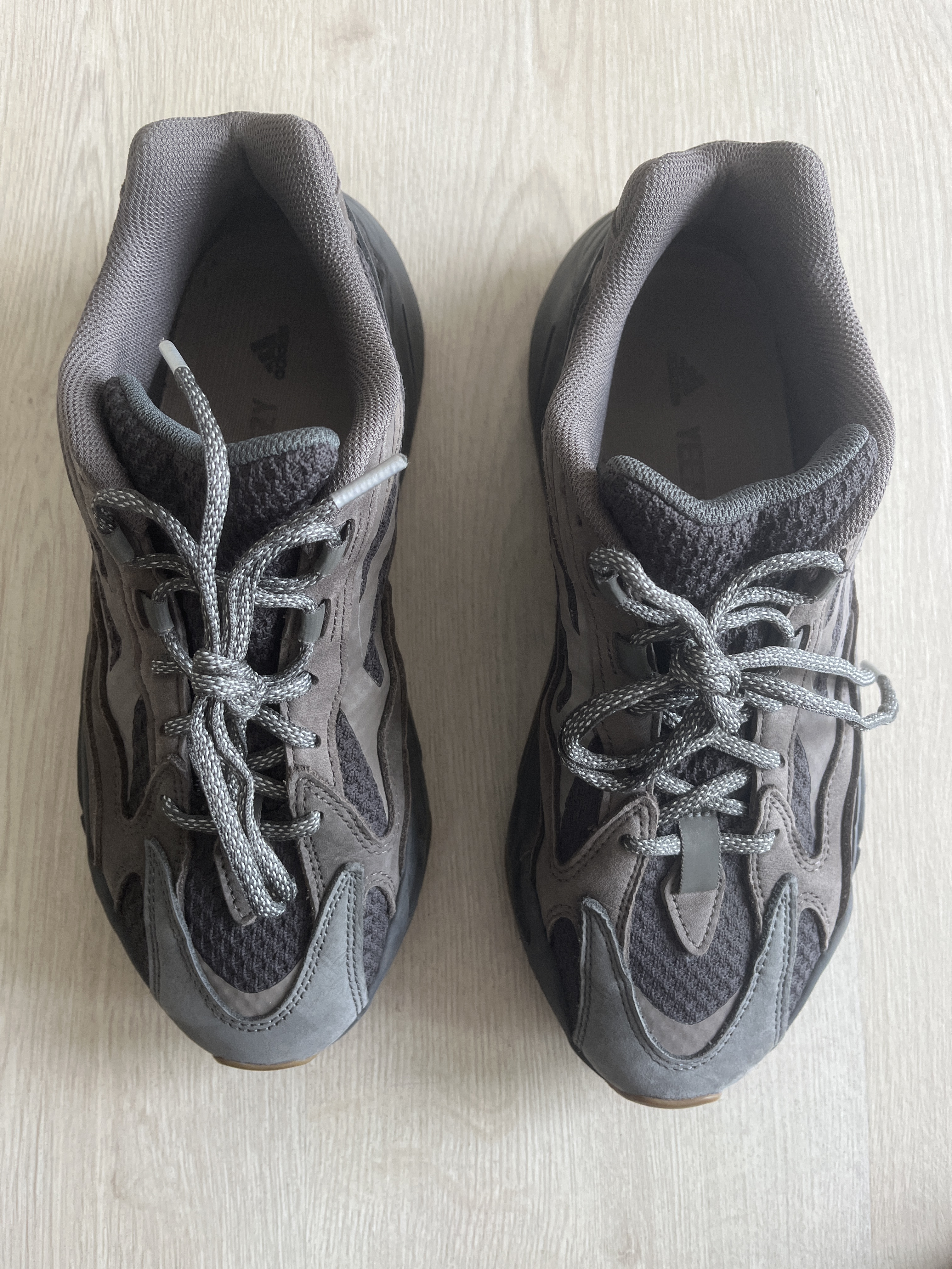 Yeezy Boost 700 V2 'Geode' (2019) photo 3