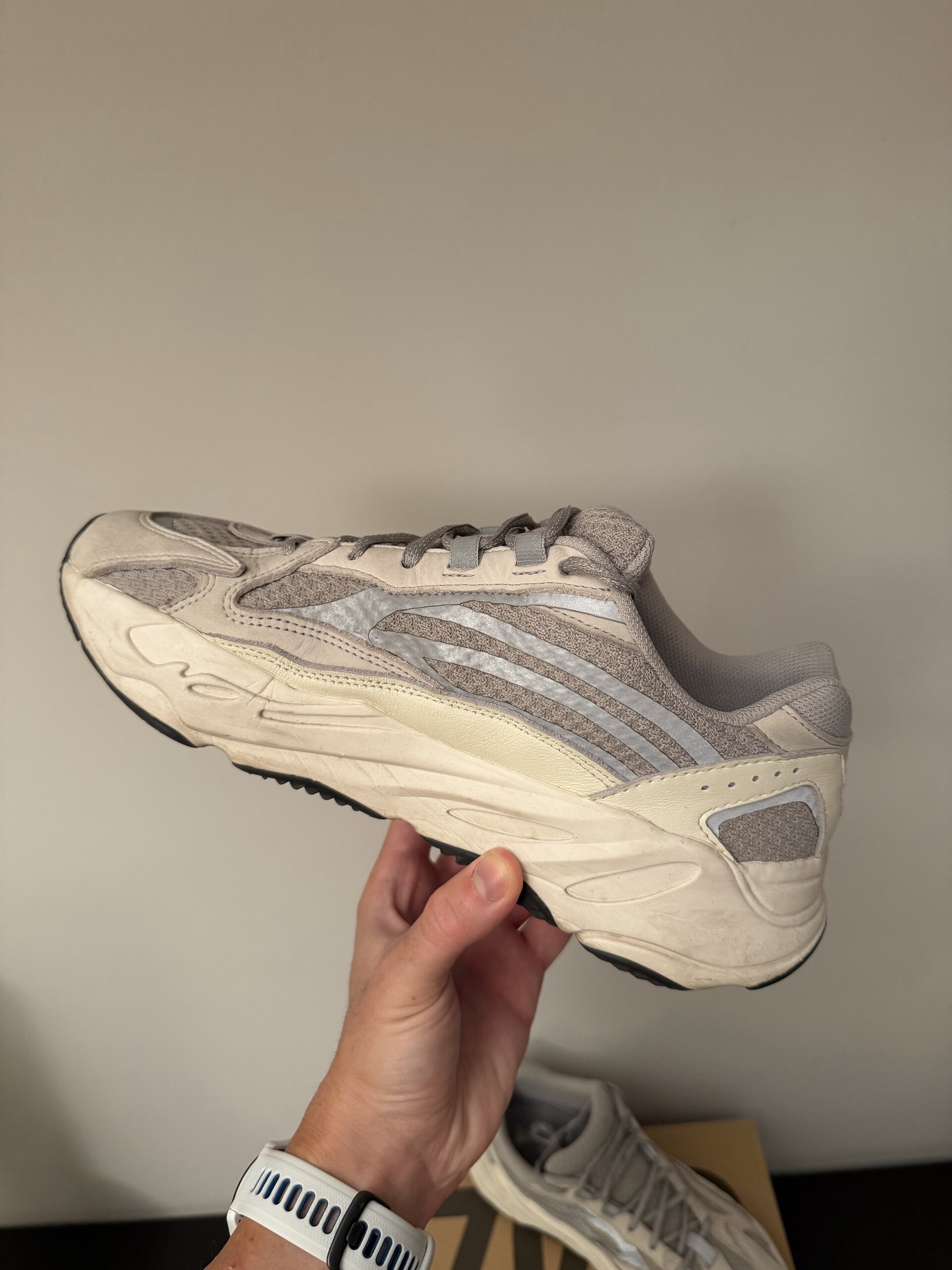 Yeezy Boost 700 V2 'Static' photo 2